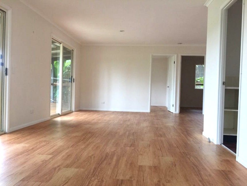 33 Casuarina Avenue — photo 3 of 7