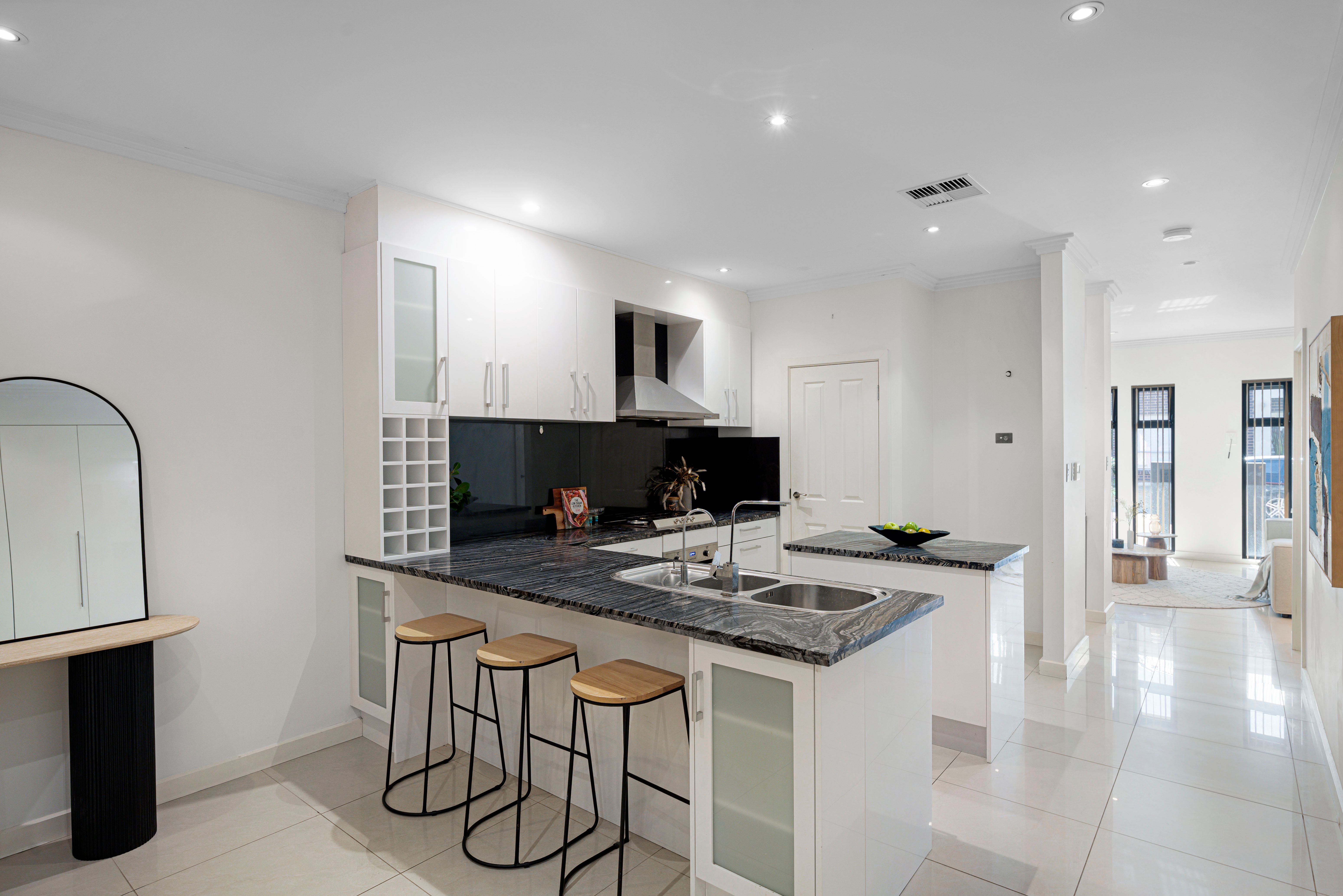 9 Franklin Avenue, Mawson Lakes SA 5095