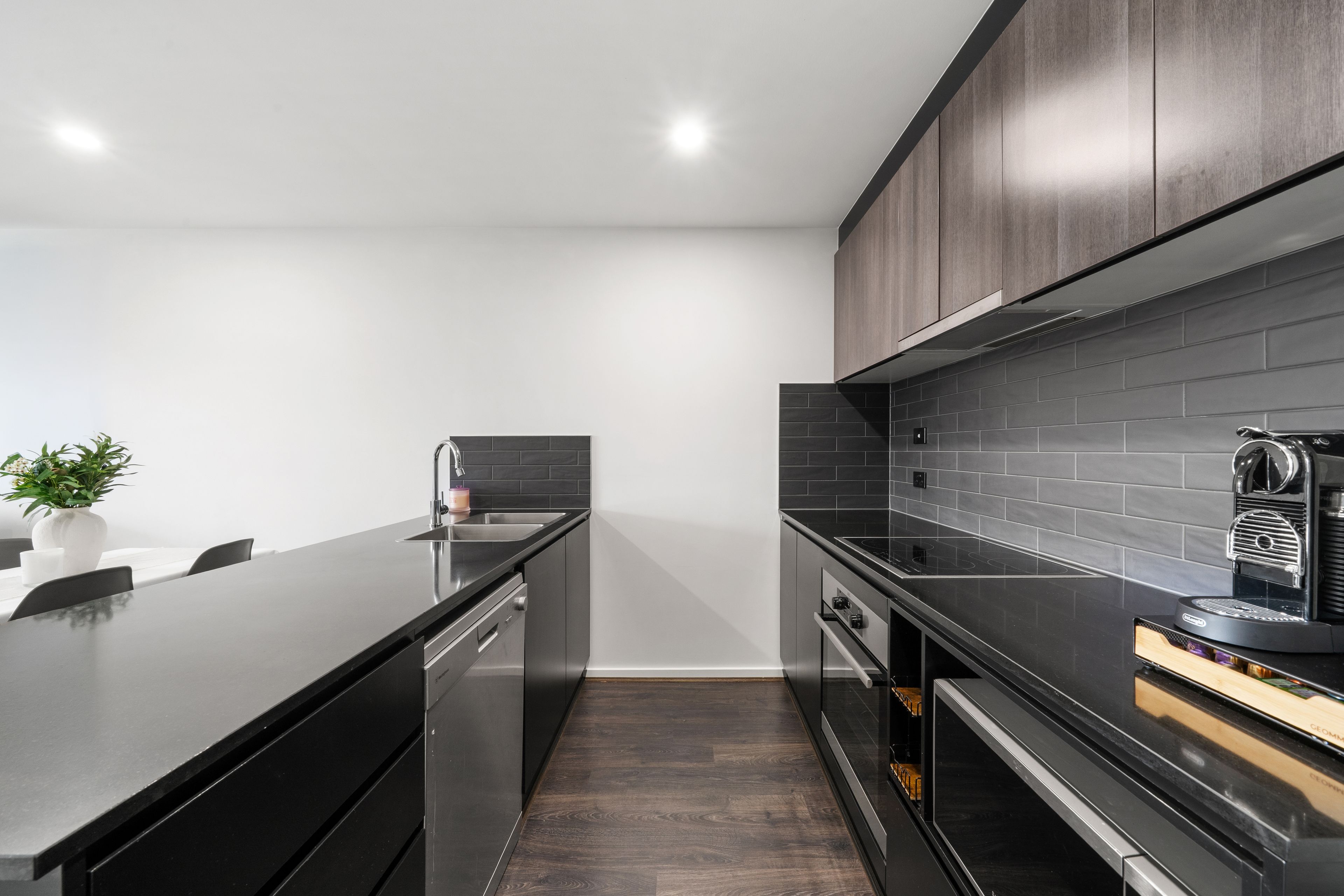 118/161 Mortimer Lewis Drive — photo 4 of 28