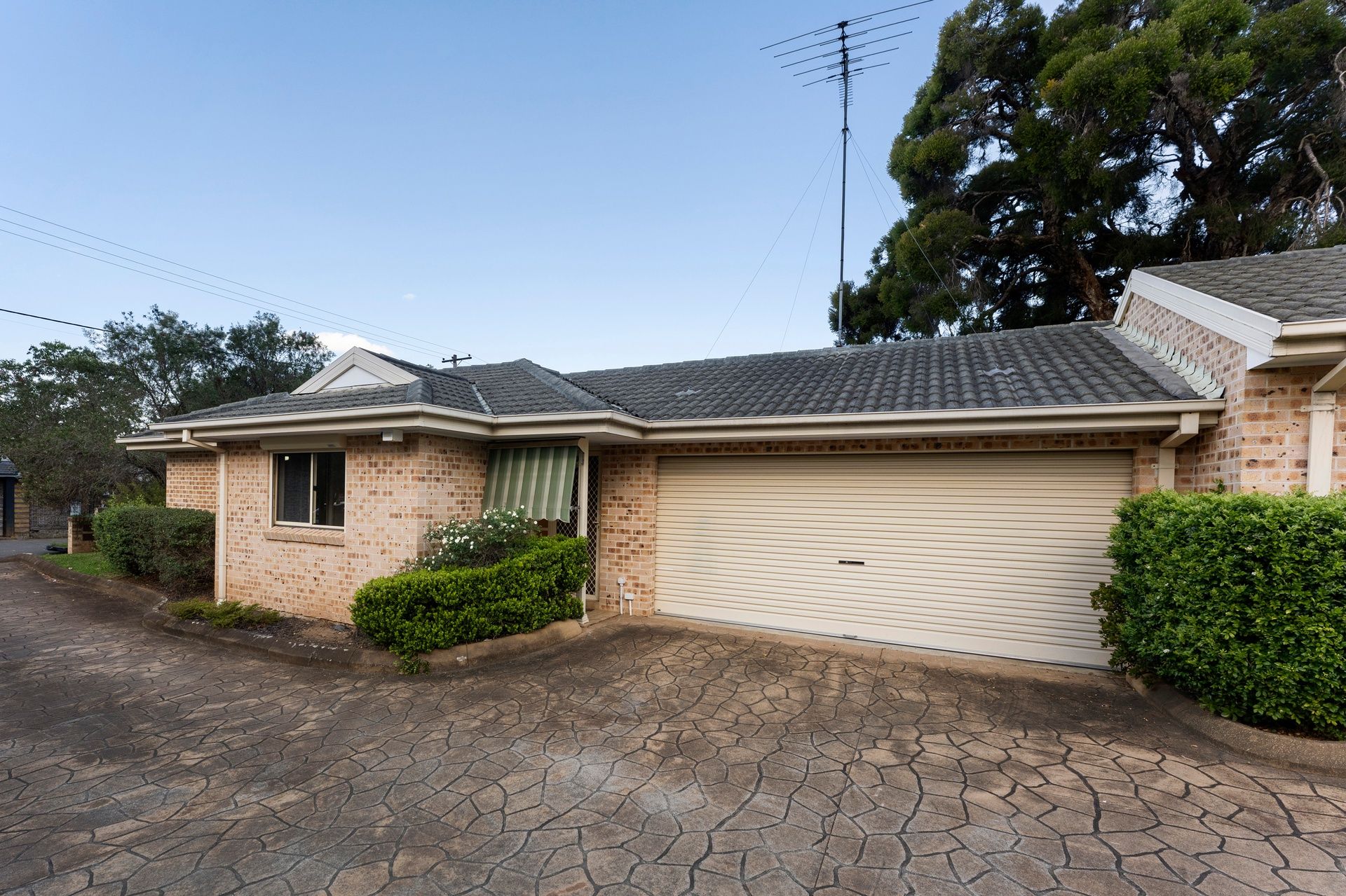 1/72 Brisbane Street — photo from Ray White United Group