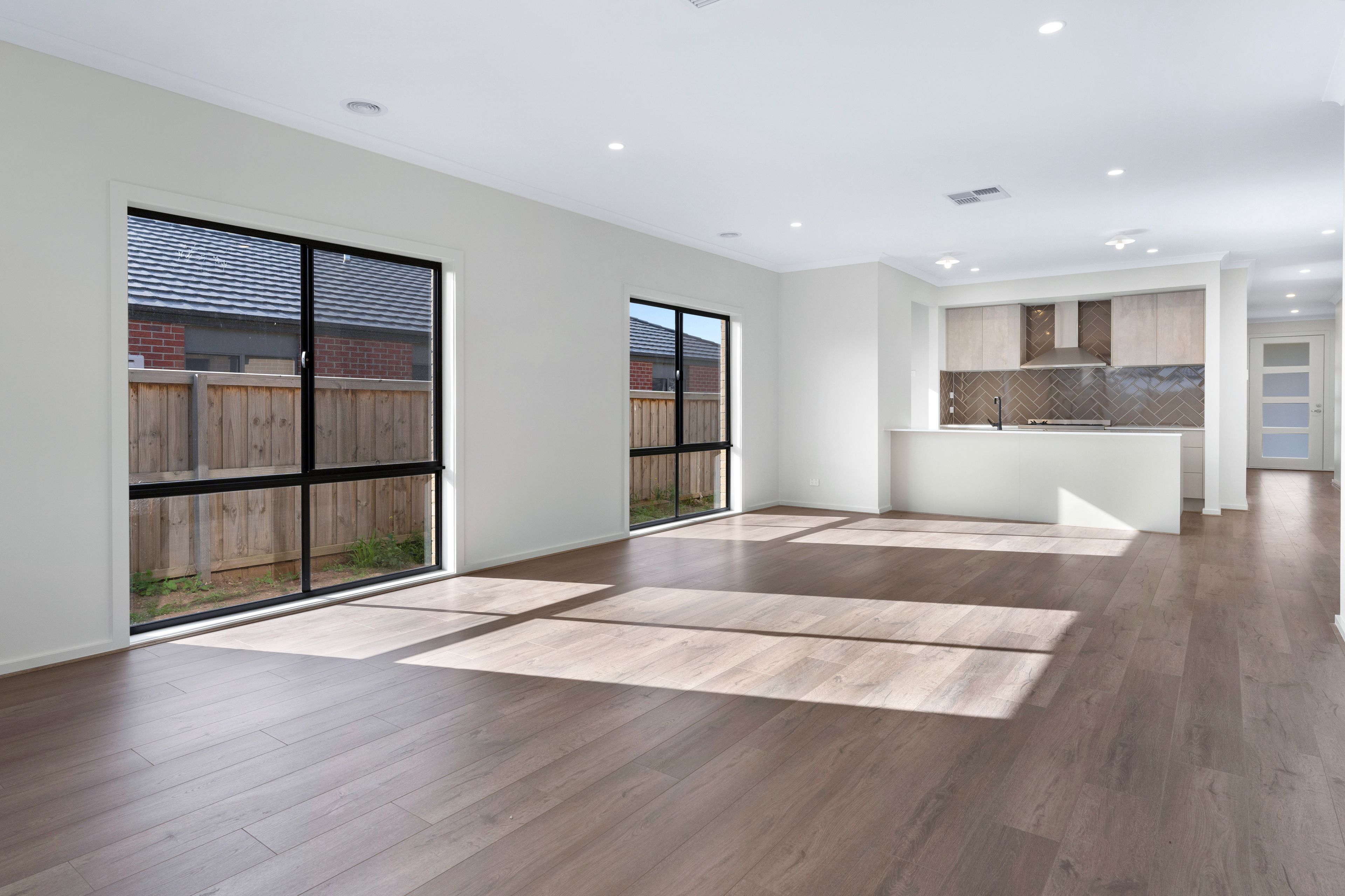 11 Kailash Road — photo 4 of 11