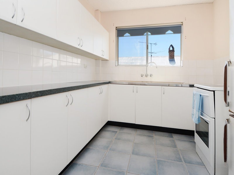 2/23 Denham Street, Clayfield, QLD 4011