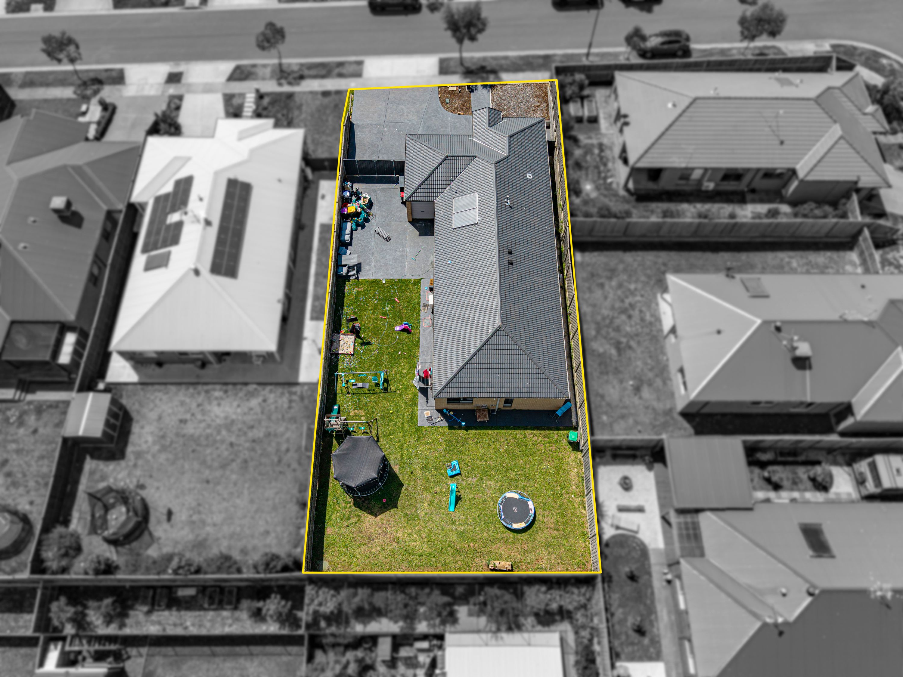 8 Holly Street — photo 16 of 18