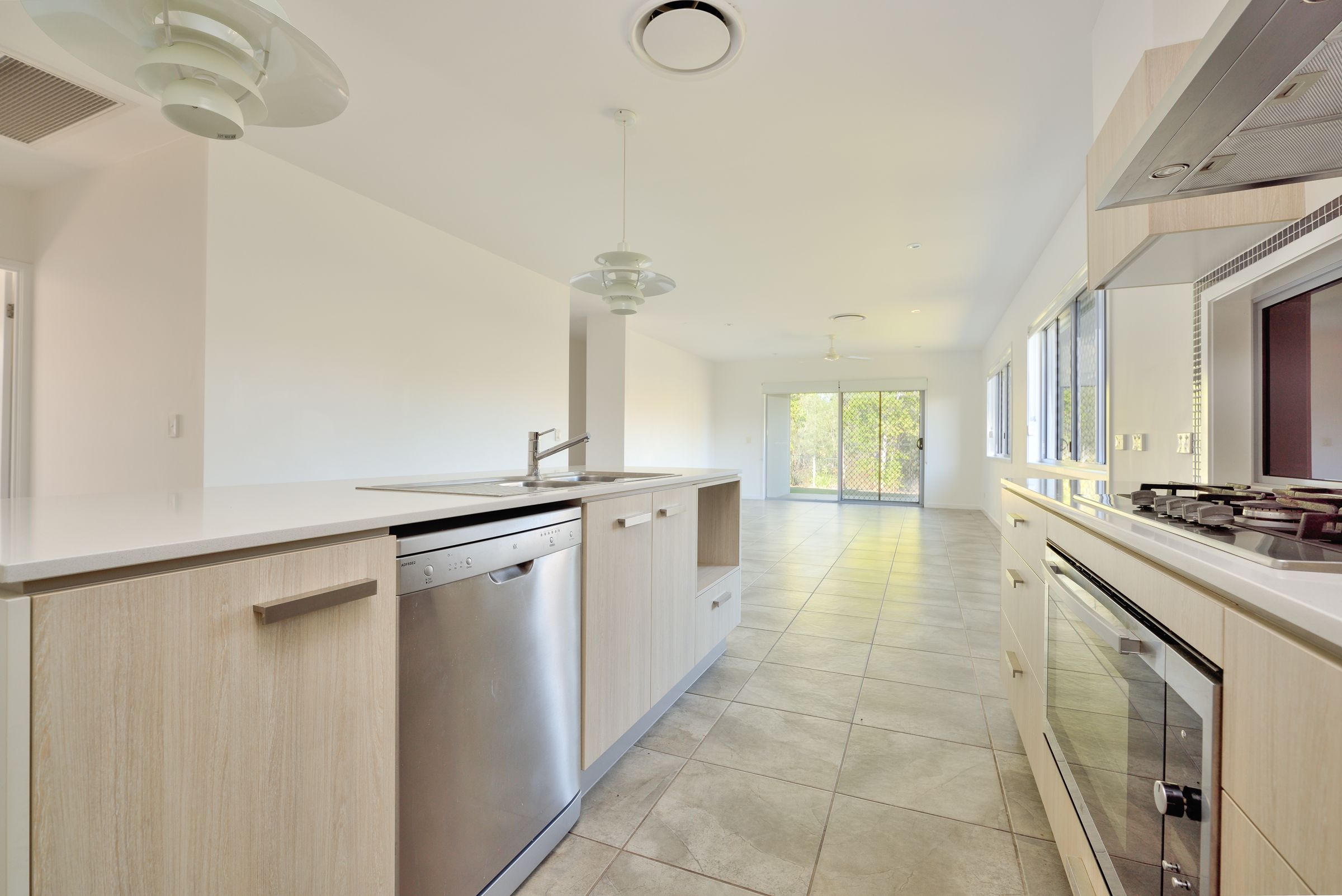12 Bragg Court, Kirkwood, QLD 4680