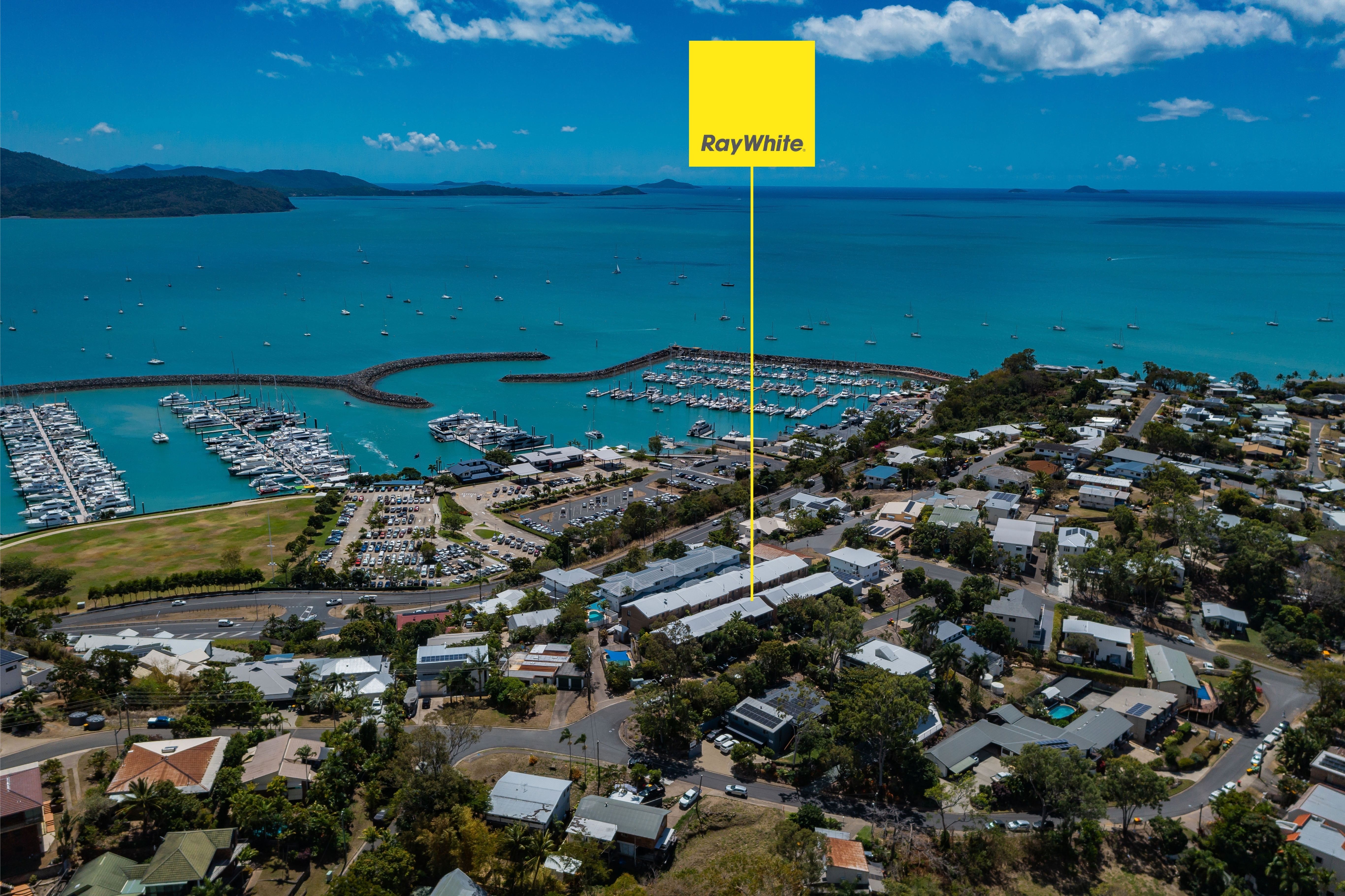 5/2 Lewis Street — photo from Ray White Whitsunday