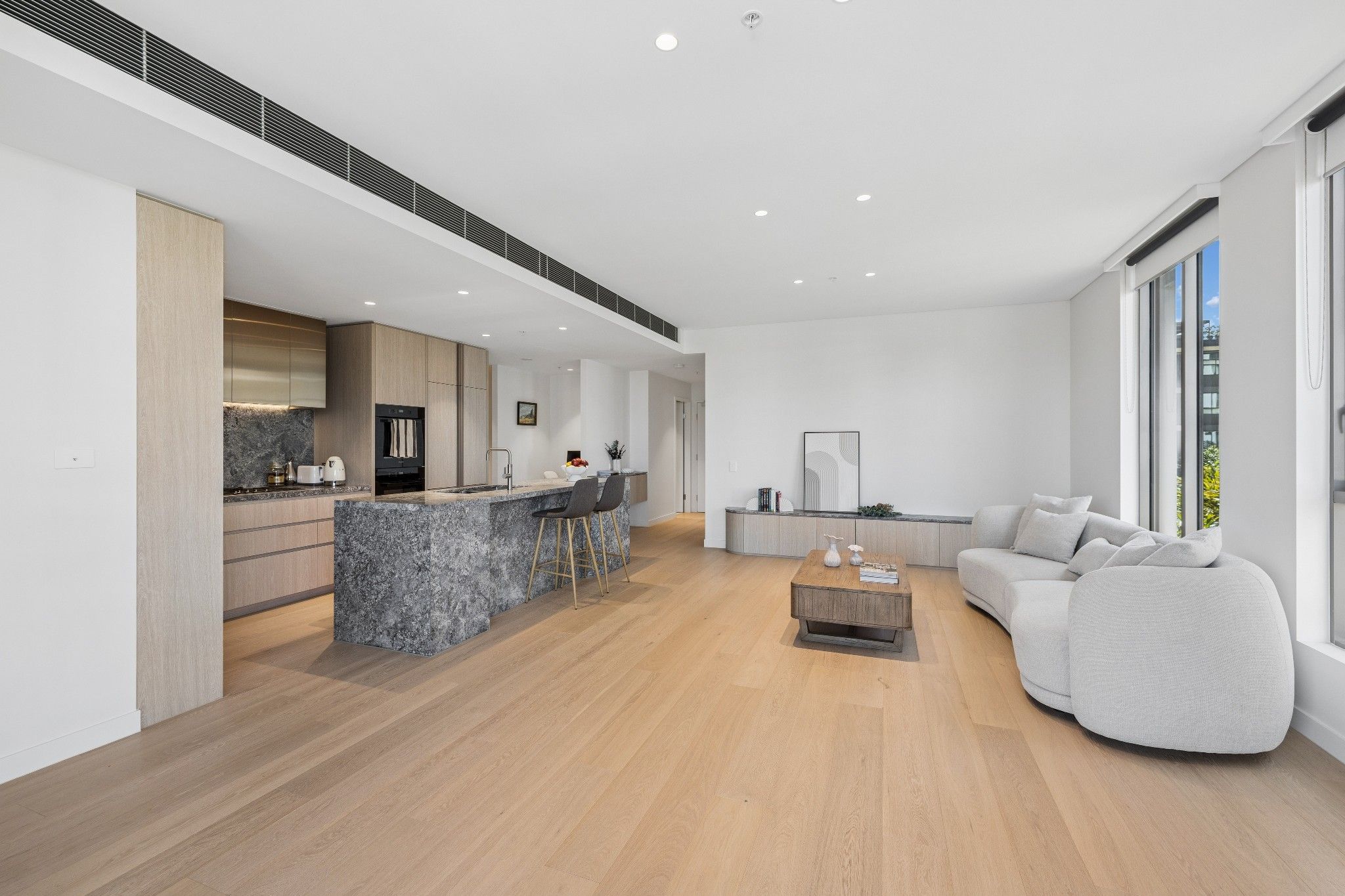 202/5 Scott Street — photo 5 of 17