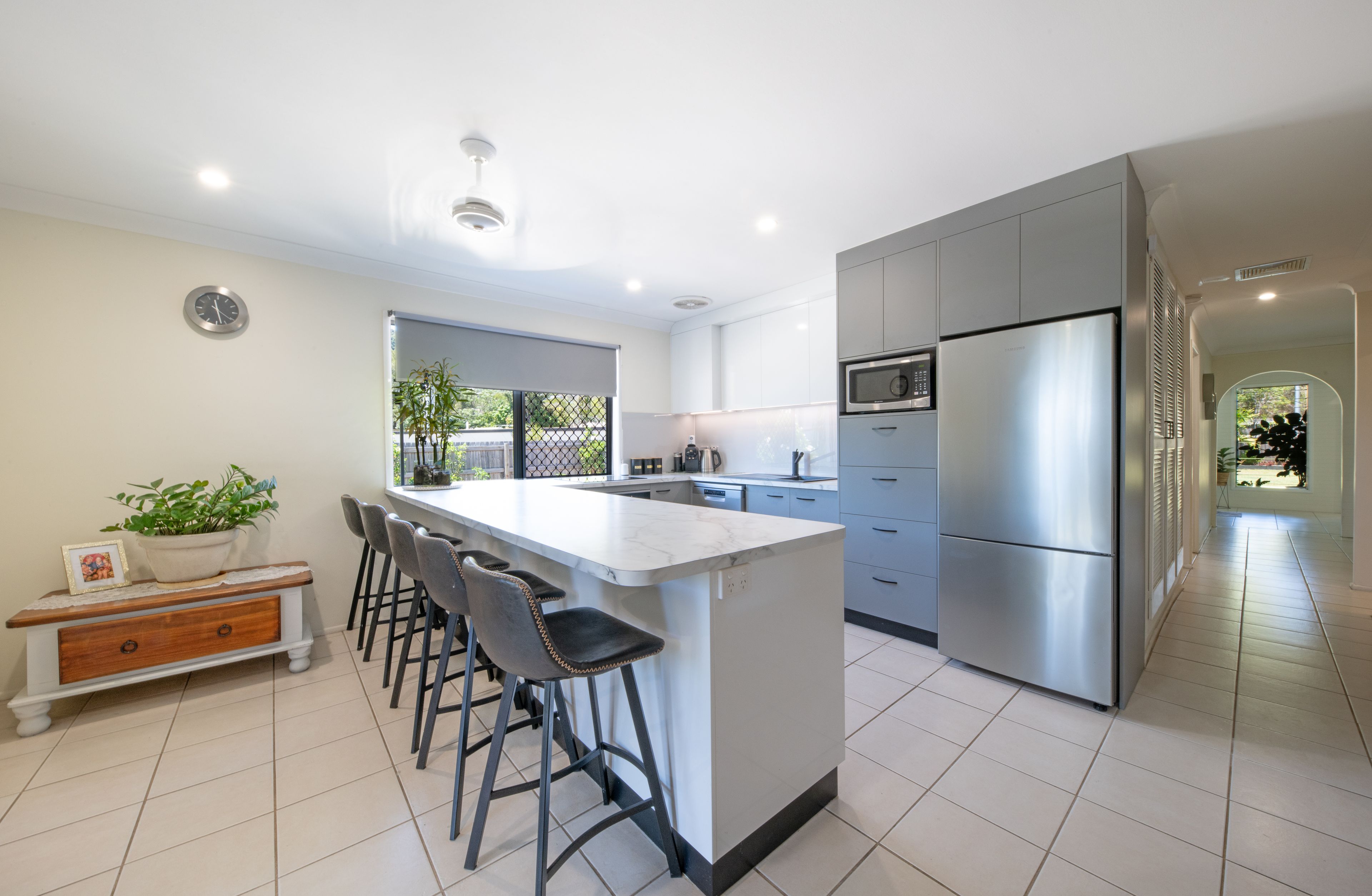 208 Shute Harbour Road — photo 5 of 16