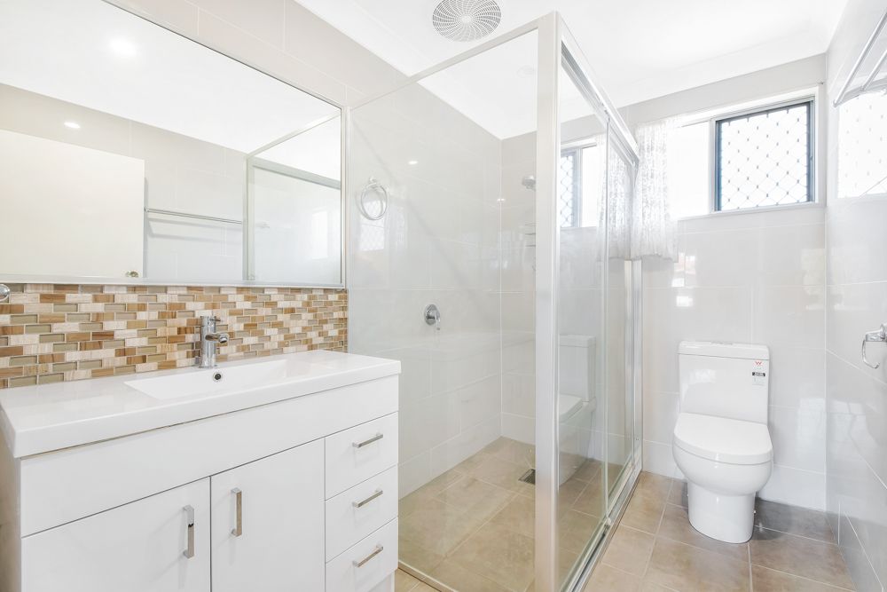 17 Alkira Street — photo 6 of 13