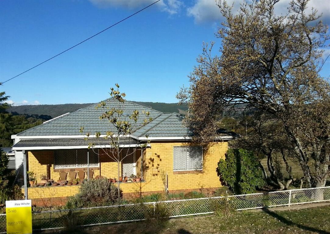37 Corralyn Avenue, Batlow, NSW 2730