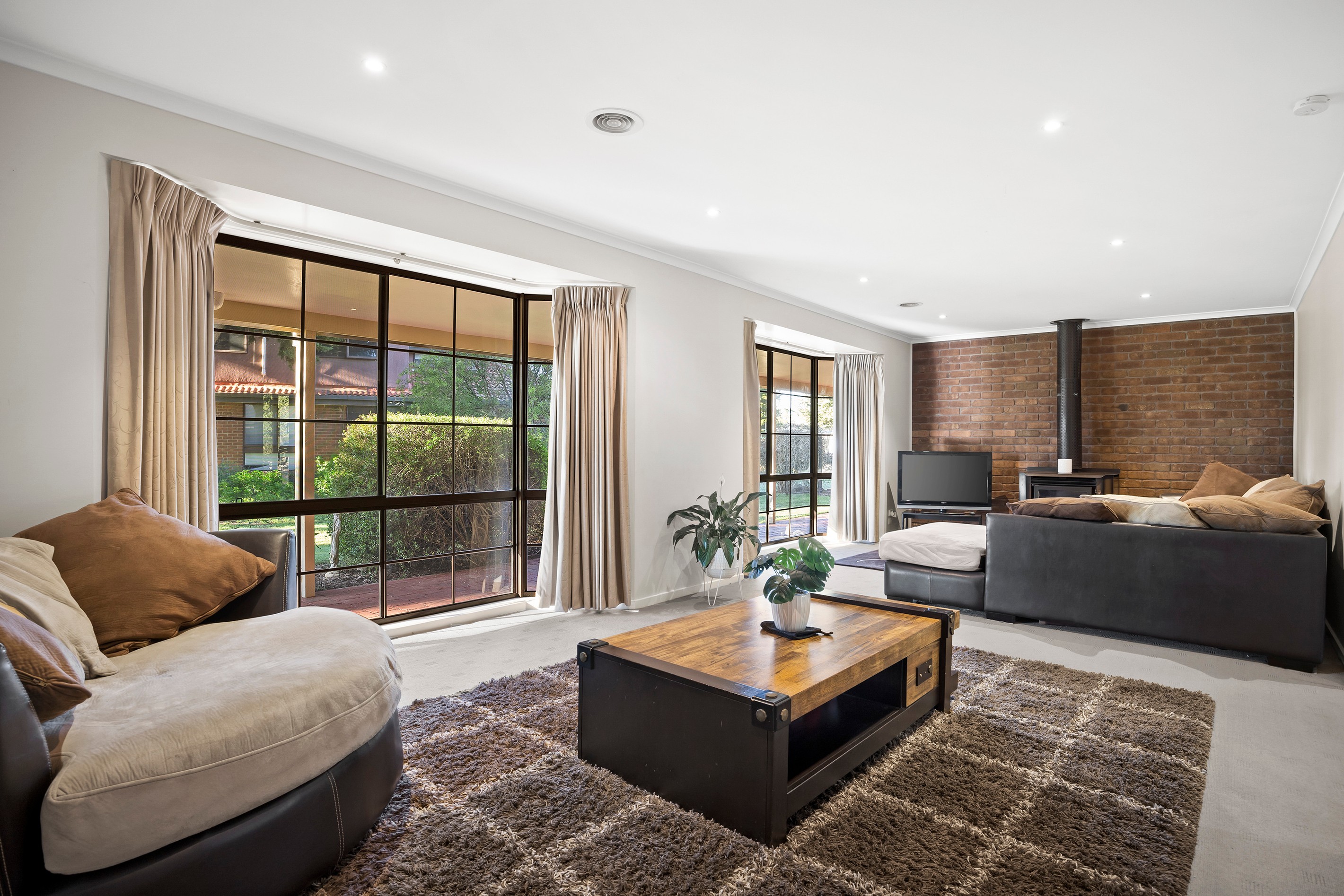 6 Bowkett Close, Romsey, VIC 3434