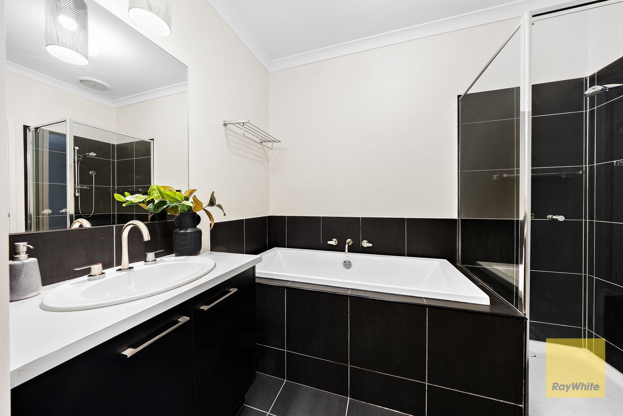 7 Katrine Place — photo 4 of 30
