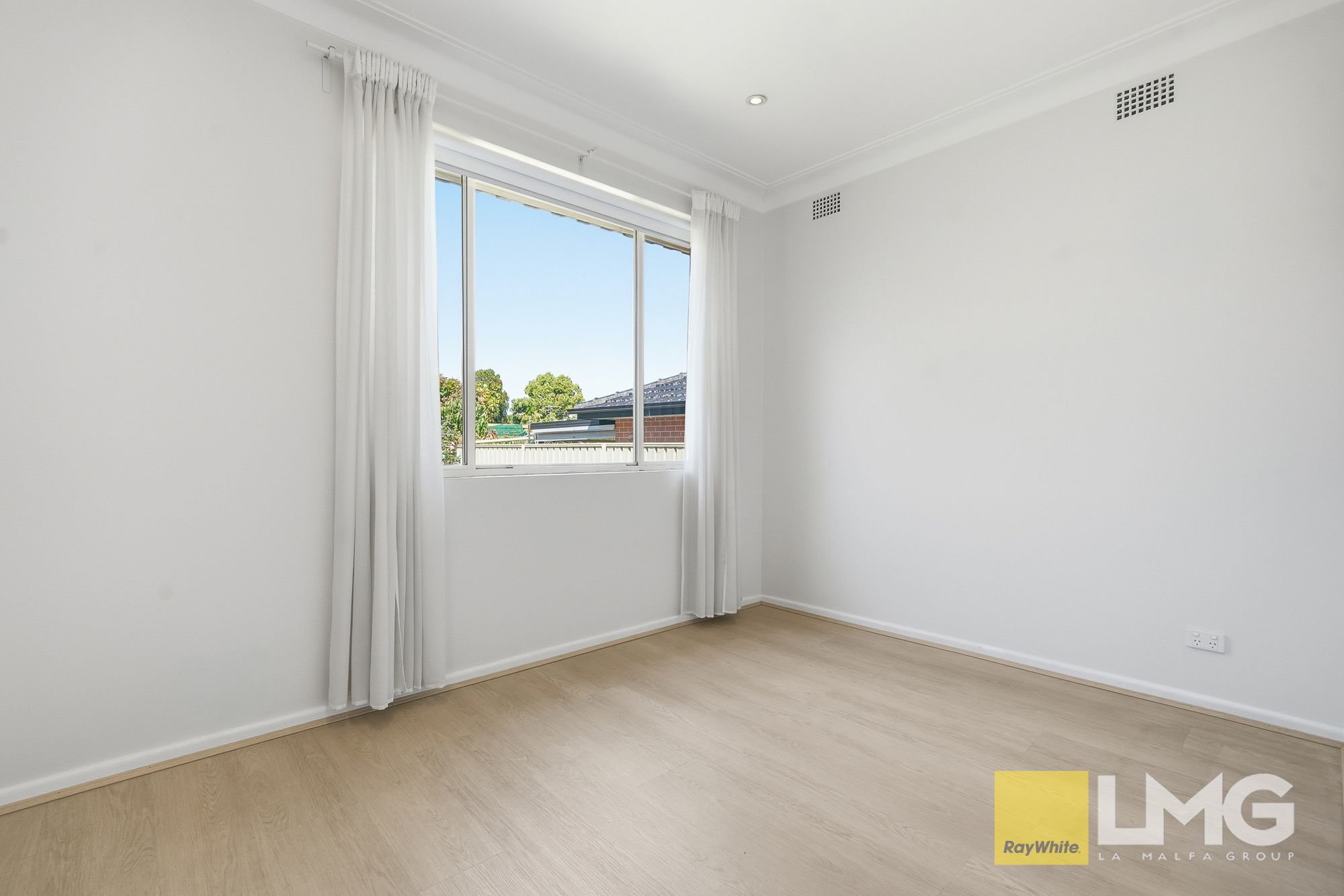 12 Murray Street — photo 13 of 30