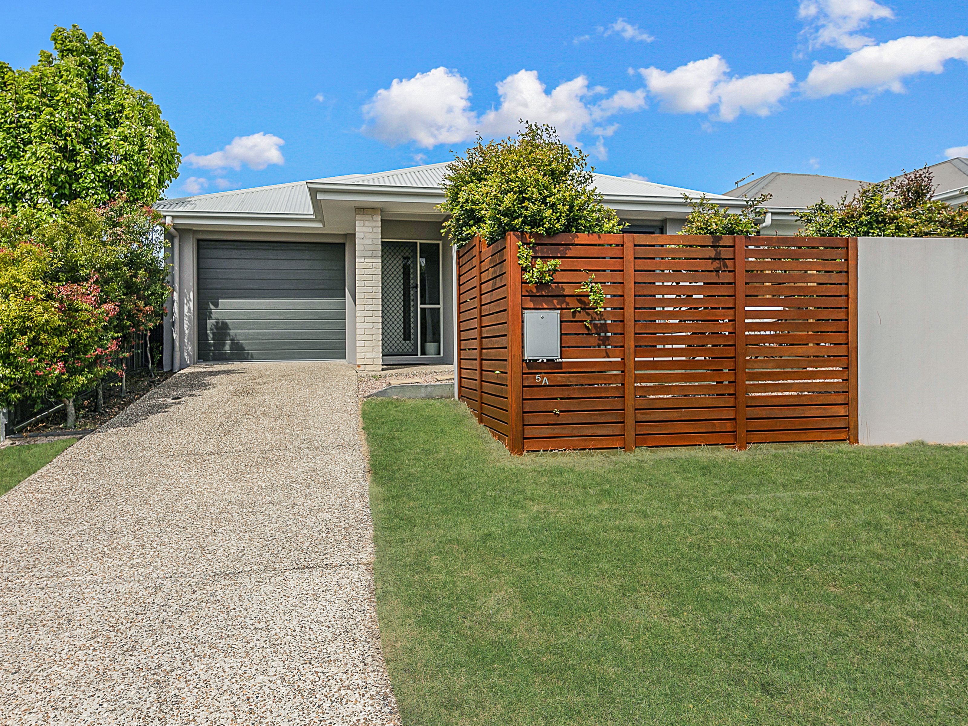 5A Hyperno Close, Raceview QLD 4305