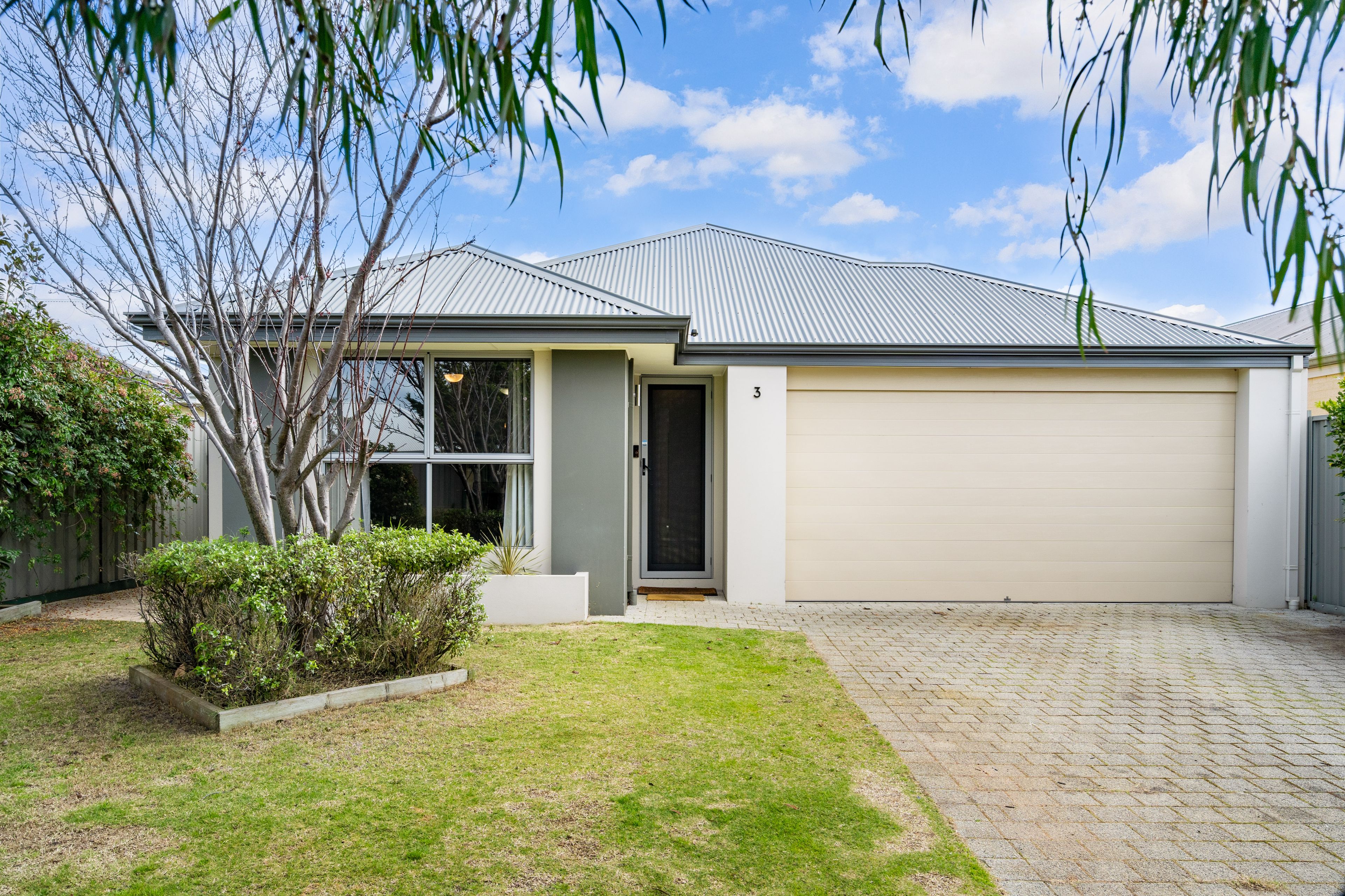 3 Silvereye Street — photo 2 of 17