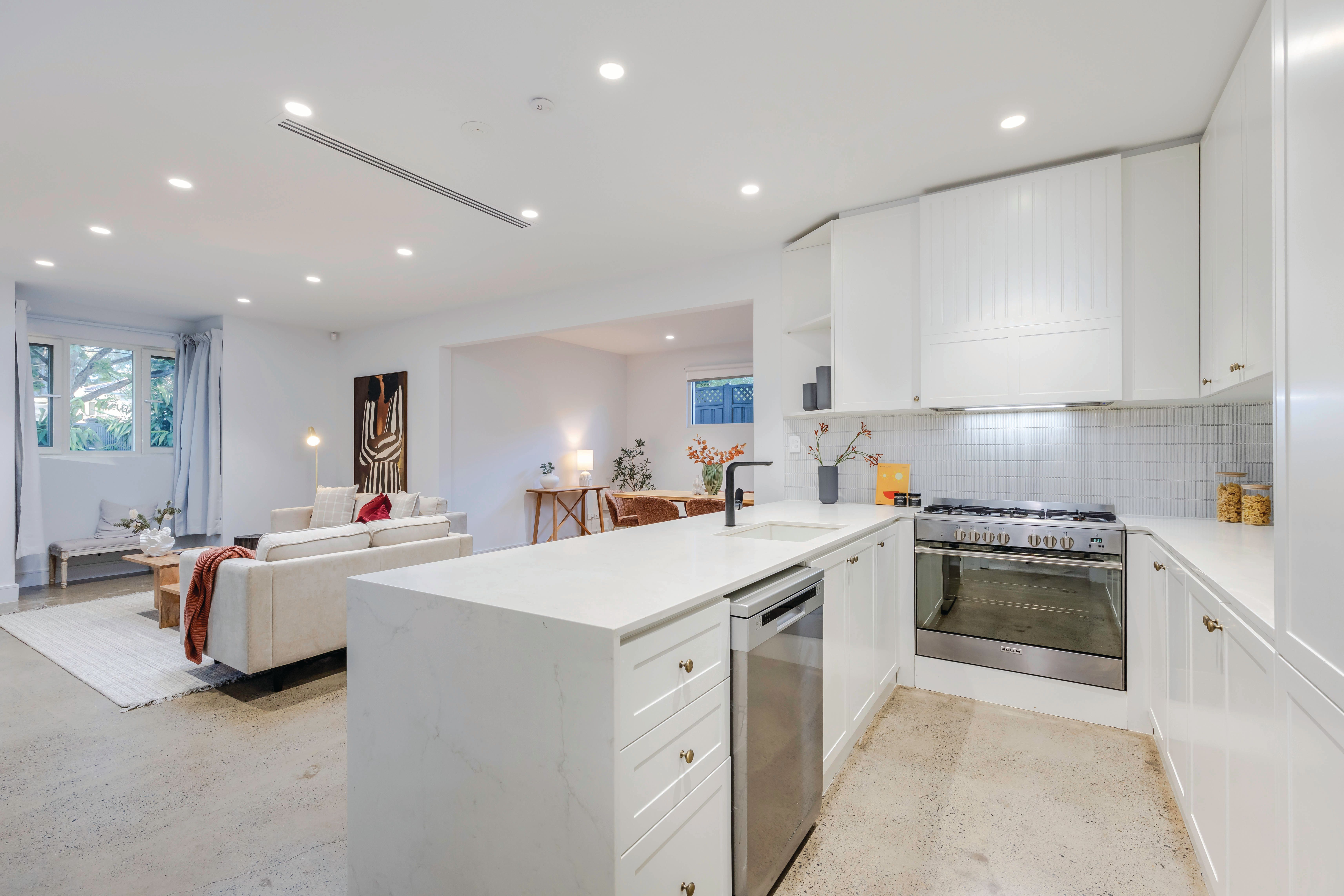 375A Regency Road — photo 12 of 30