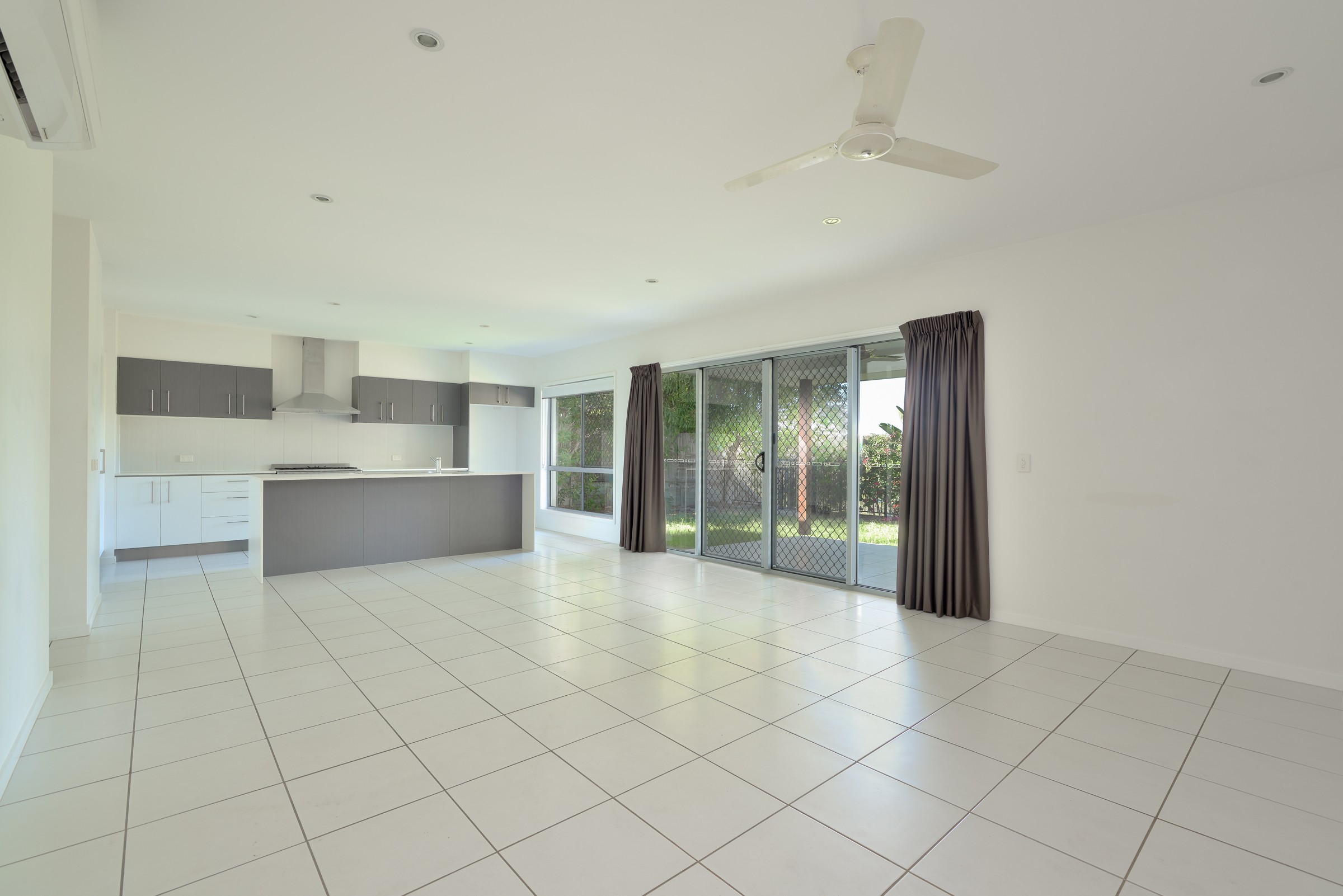 24 Orchard Drive, Kirkwood, QLD 4680