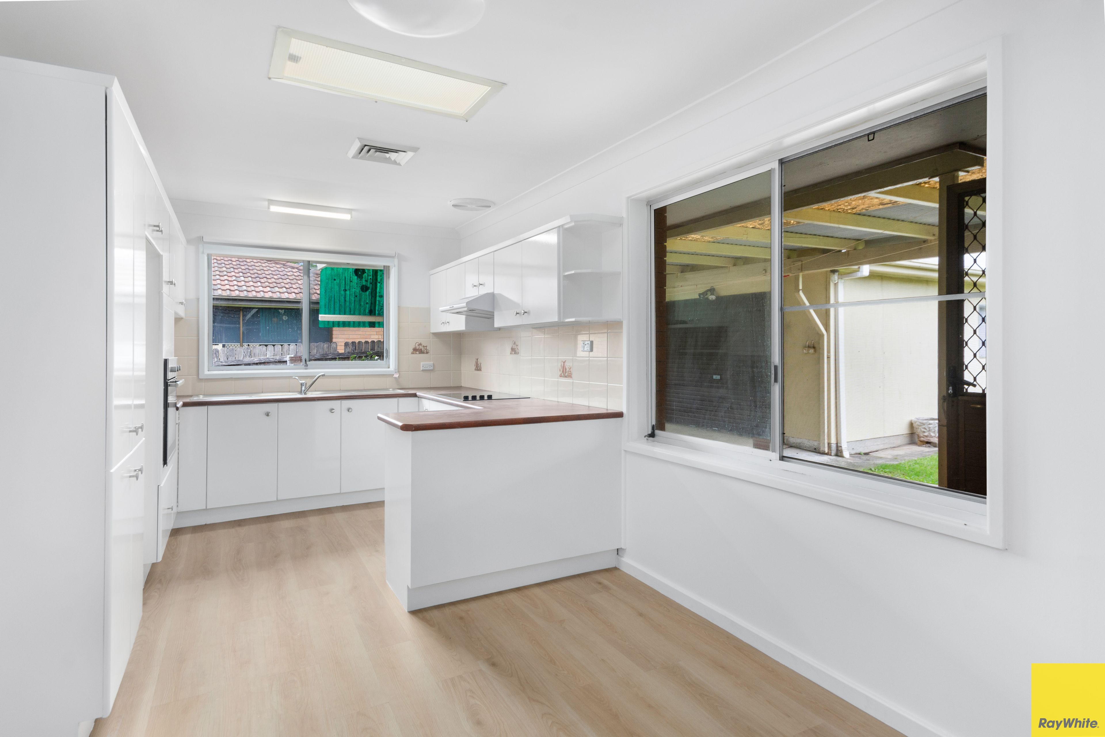 11 Rutledge Avenue, Dapto, NSW 2530