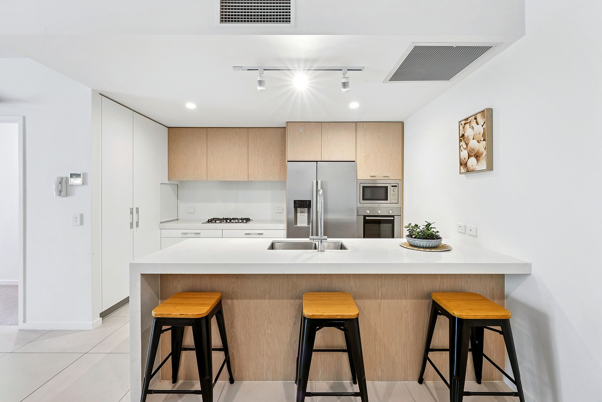 21 Ross Street, Benowa QLD 4217