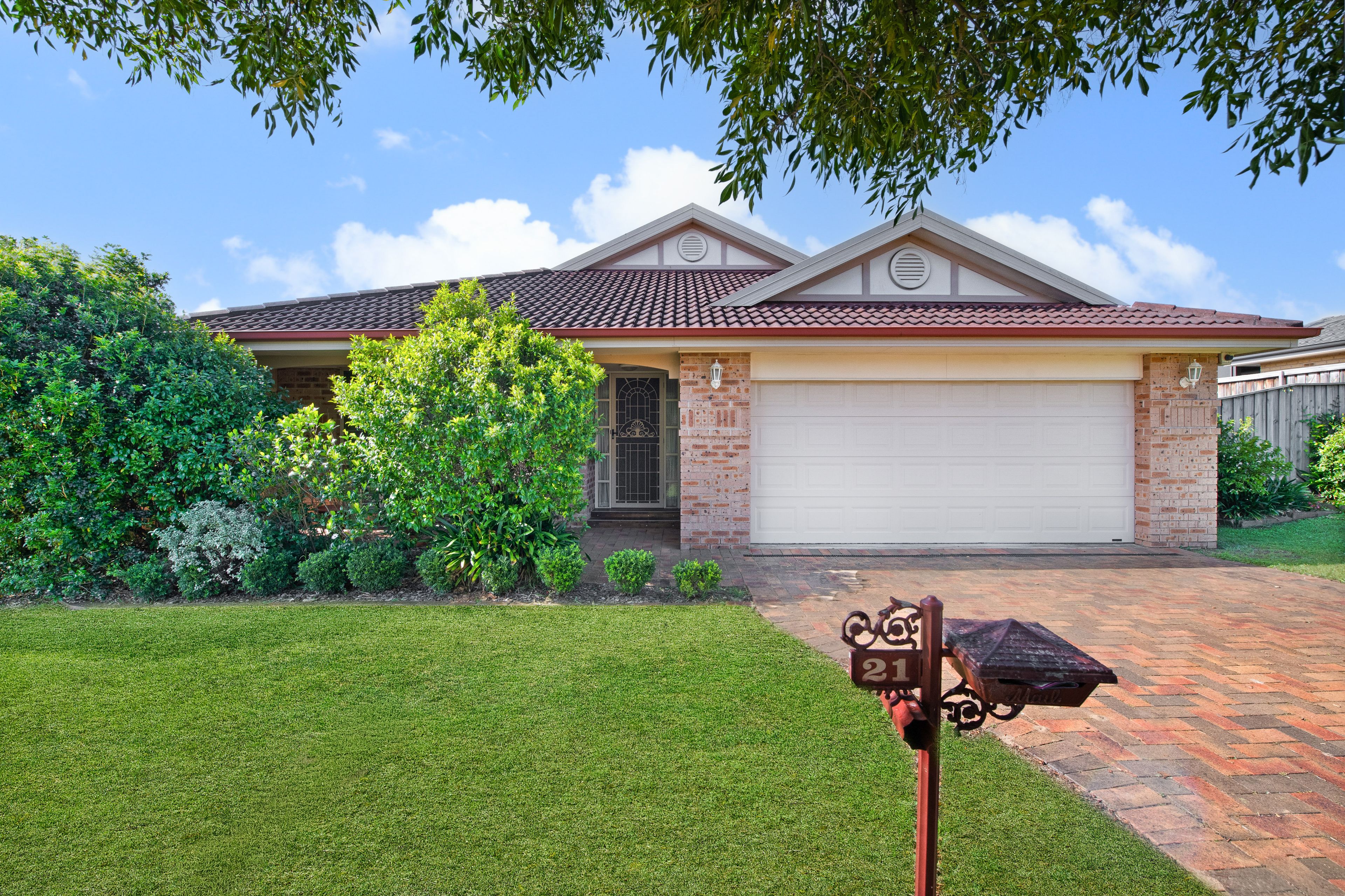 21 Hungerford Drive — photo from Ray White United Group - Glenwood