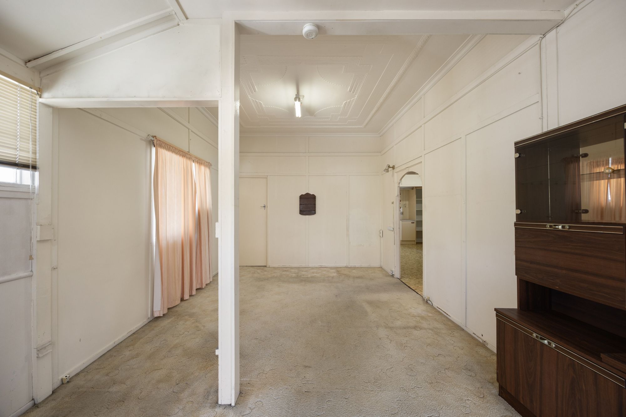 17 Barton Road — photo 3 of 17
