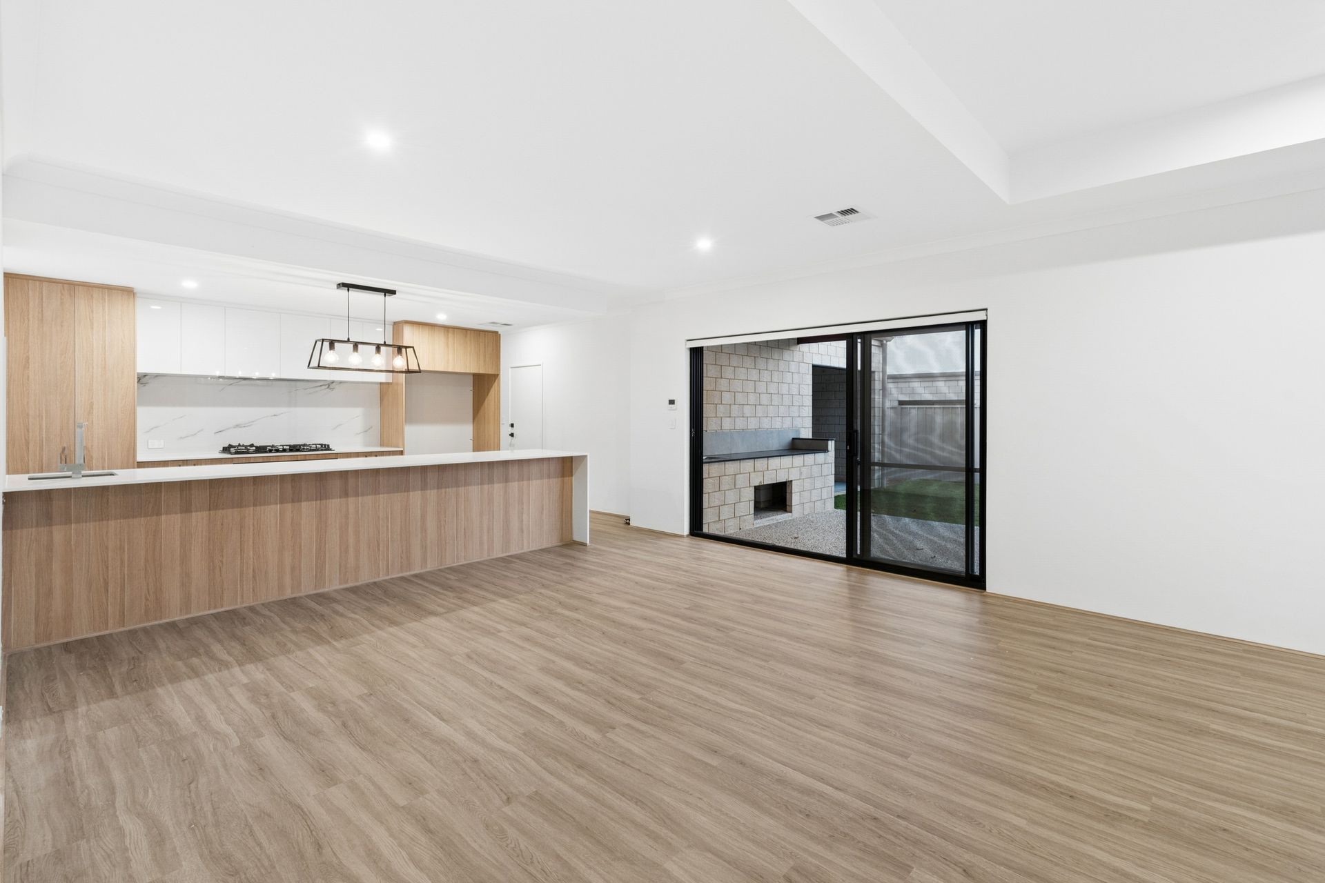 6 Sampson Road — photo 11 of 26