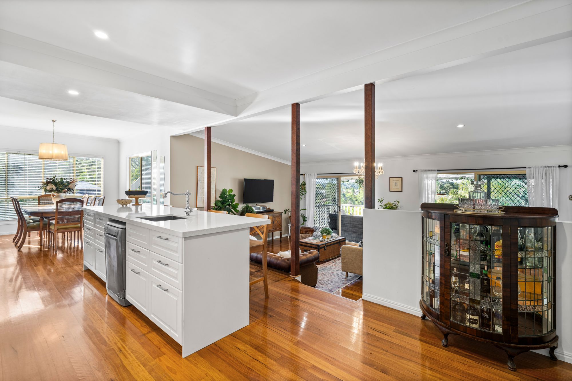 27 Jancoon Court, Carrara, QLD 4211