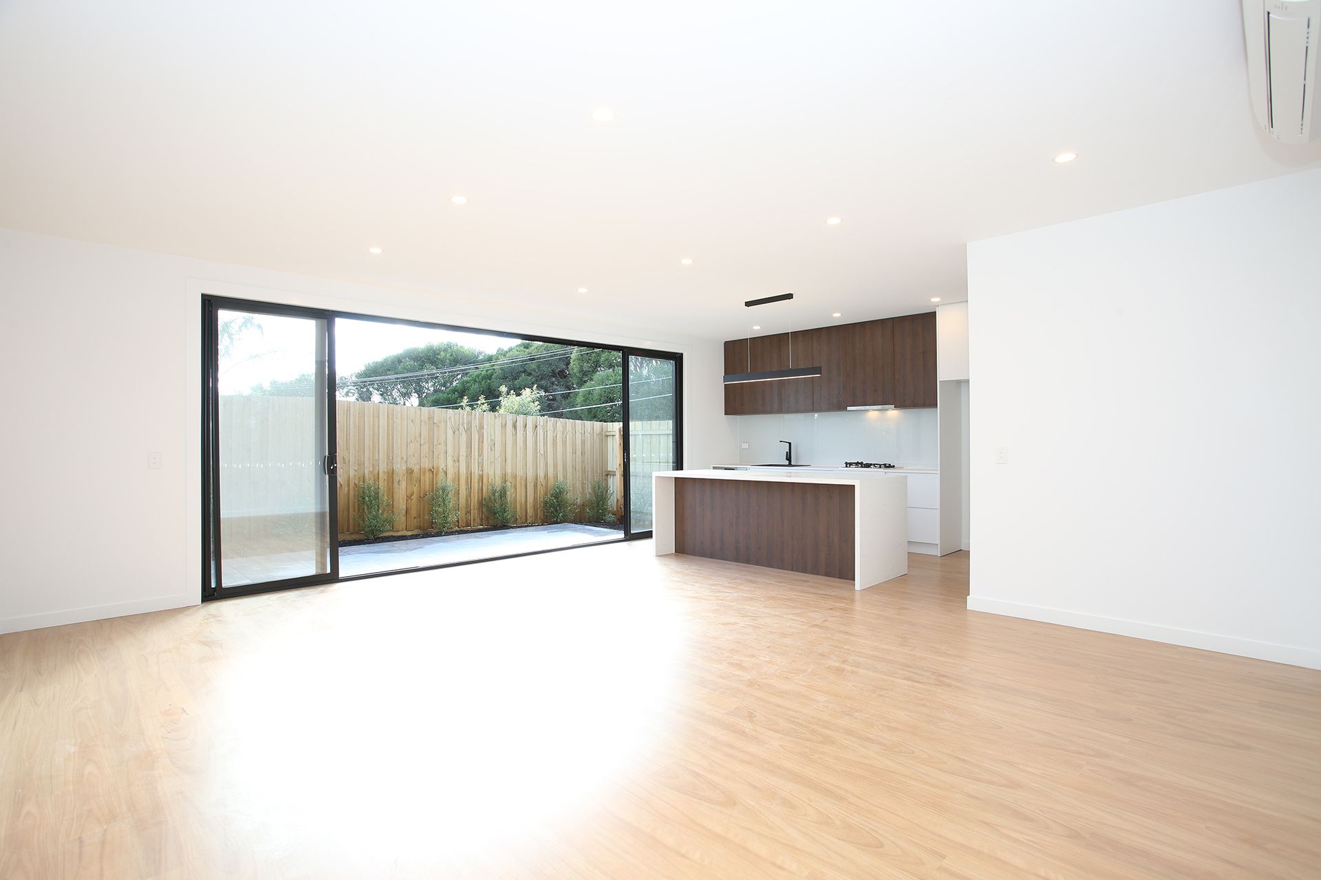 2/23 Heather Grove, Cheltenham, VIC 3192