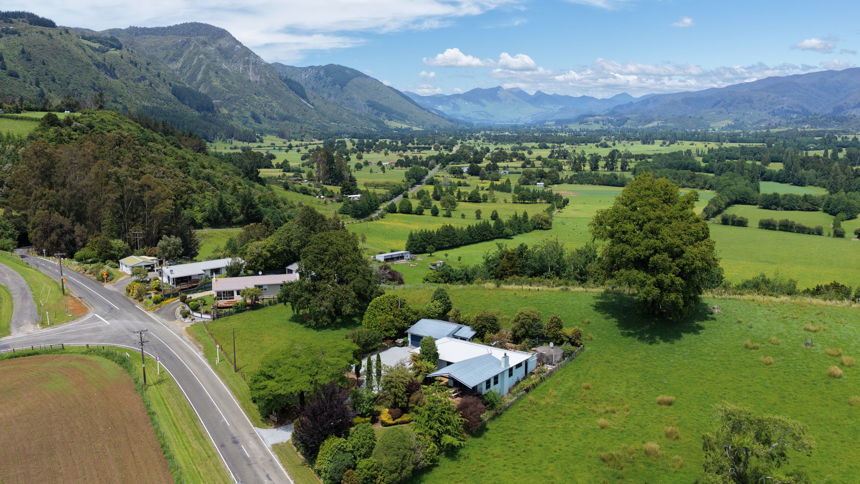 128 Central Takaka Road, Takaka, Tasman District