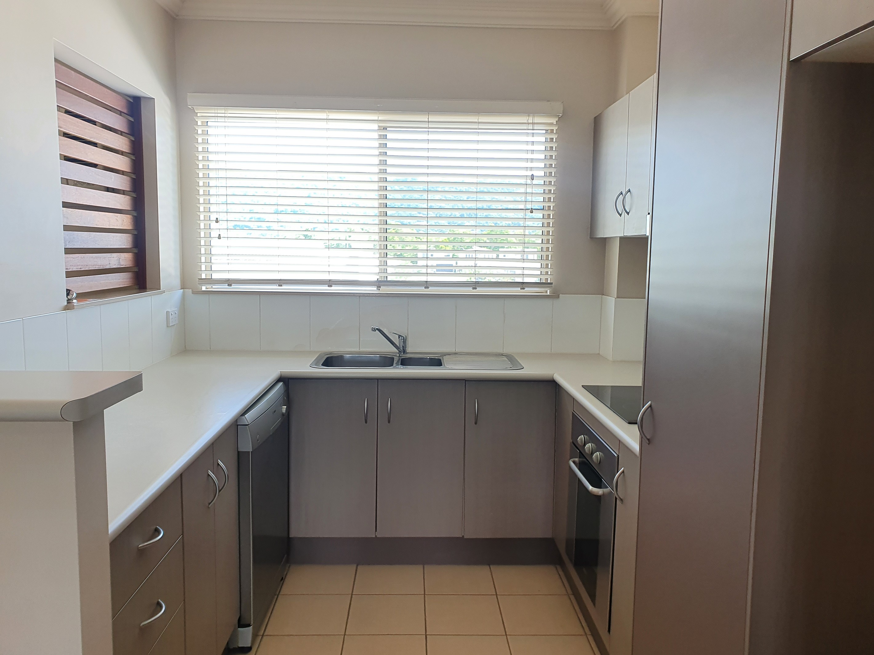 114/1-2 Maytown Close, Manoora, QLD 4870