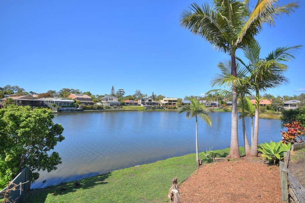 39 Pinnacle Court, Robina, QLD 4226