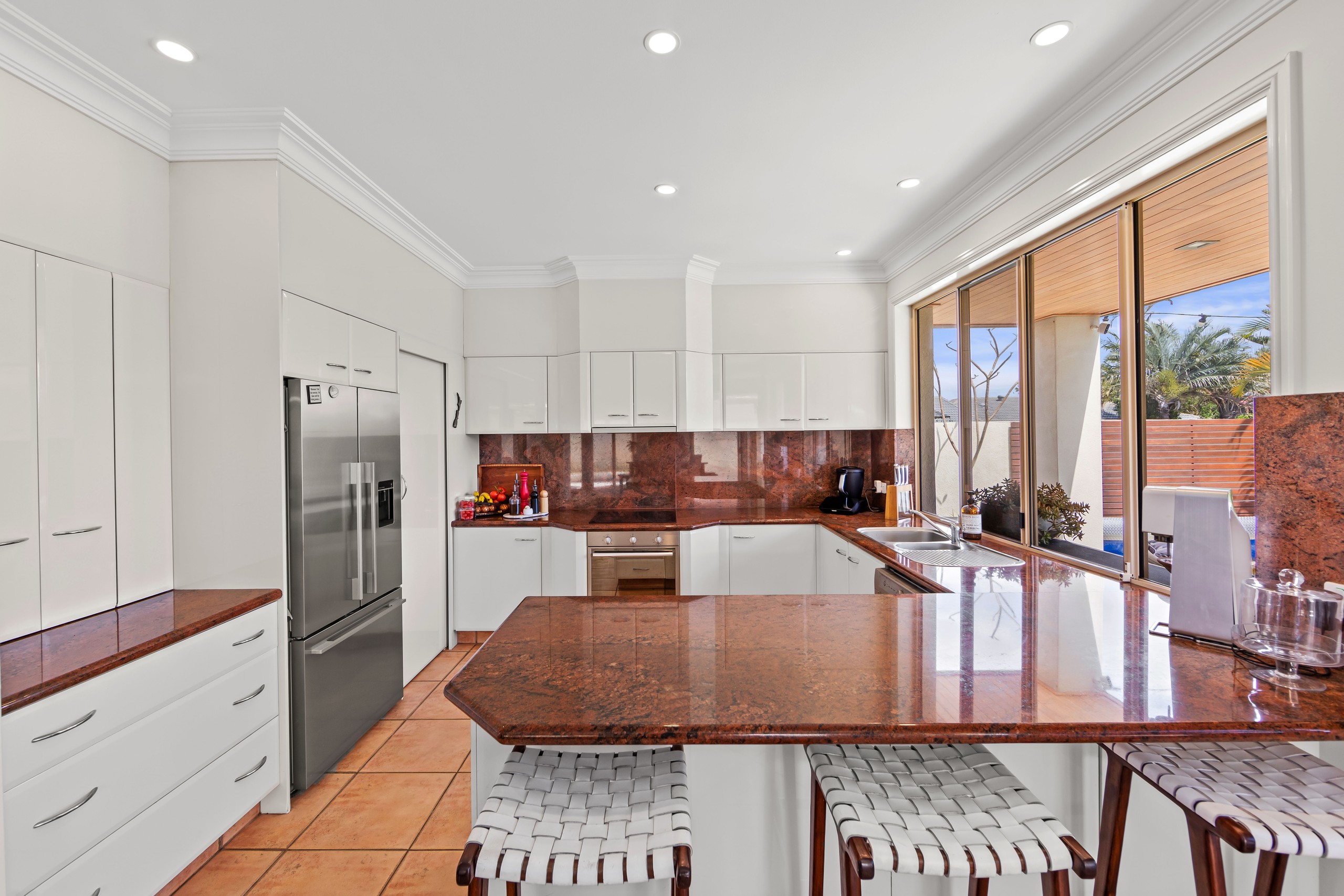 6 Folkstone Place, Runaway Bay, QLD 4216