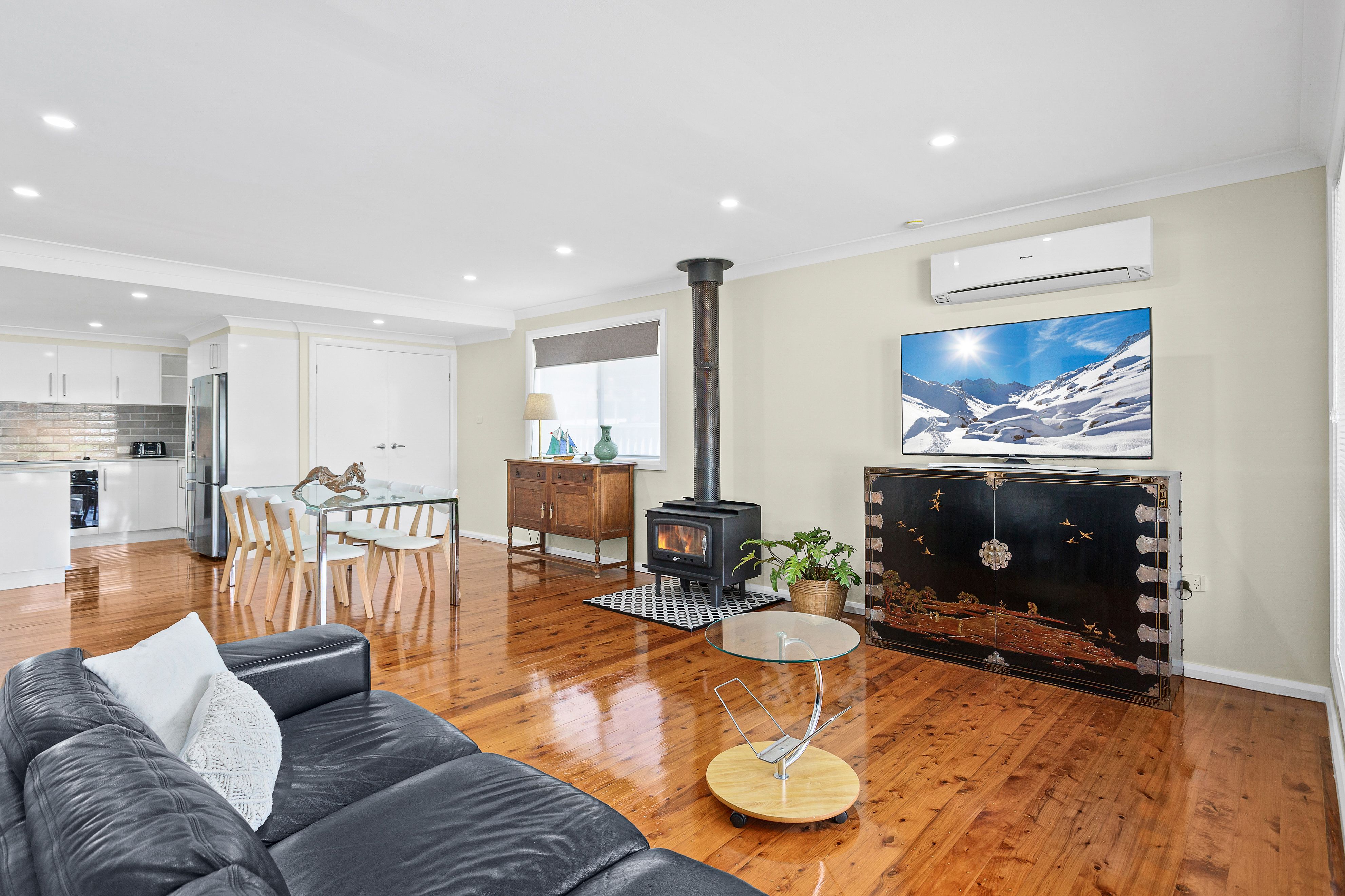 99 Devonshire Crescent, Oak Flats, NSW 2529
