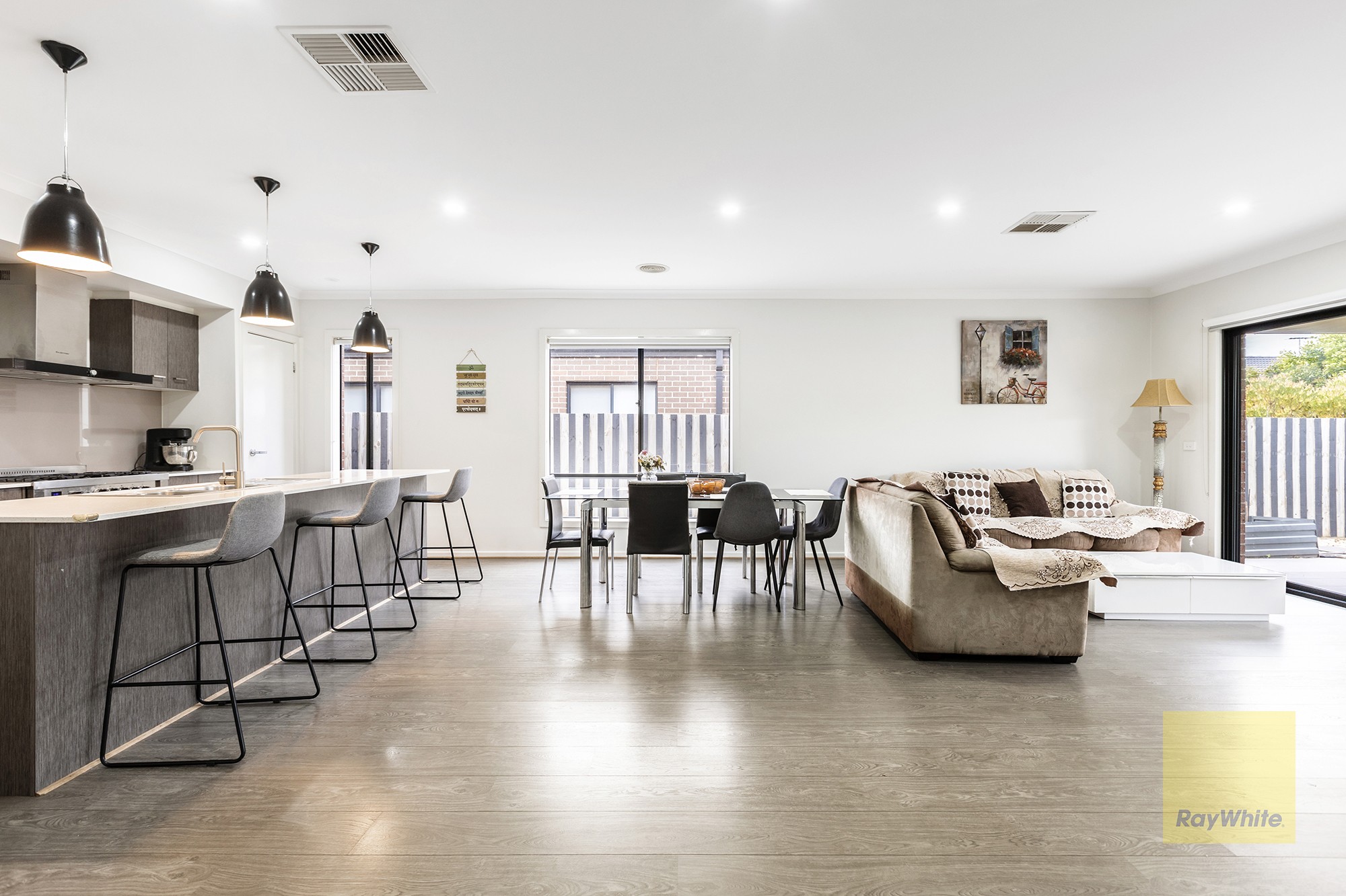 15 Gromark Street, AINTREE, VIC 3336