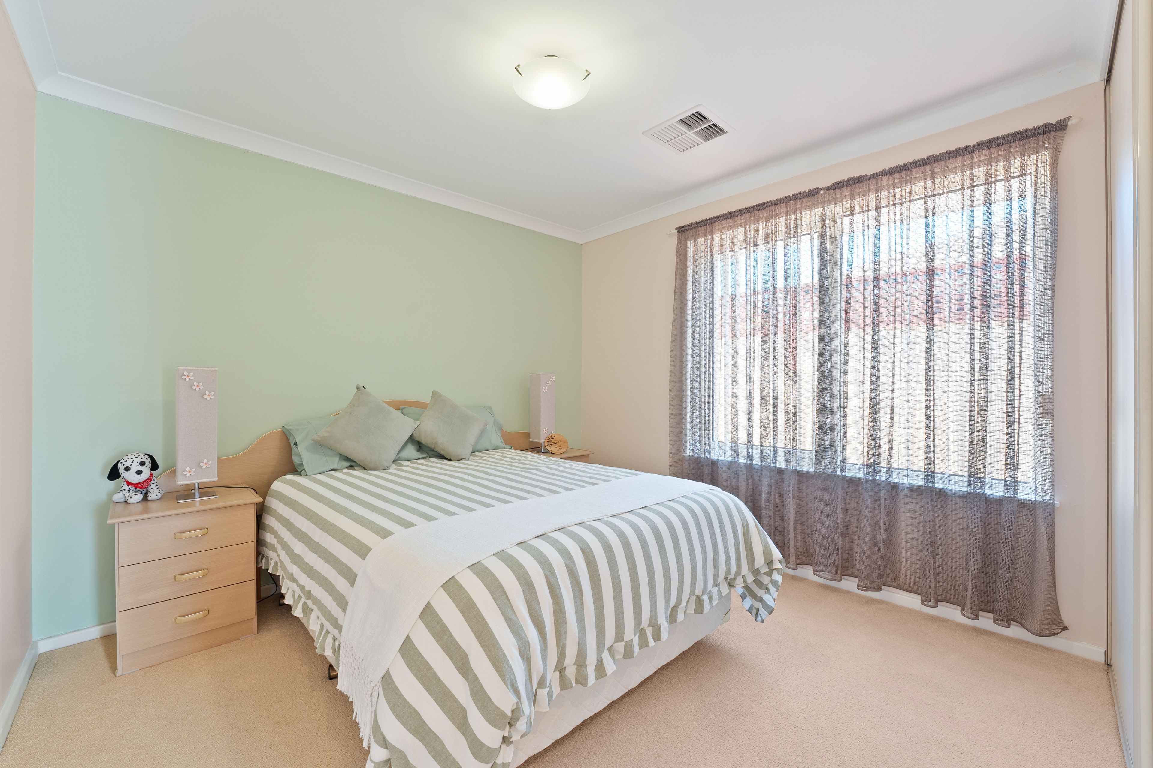 4 Ortona Crescent — photo 18 of 30
