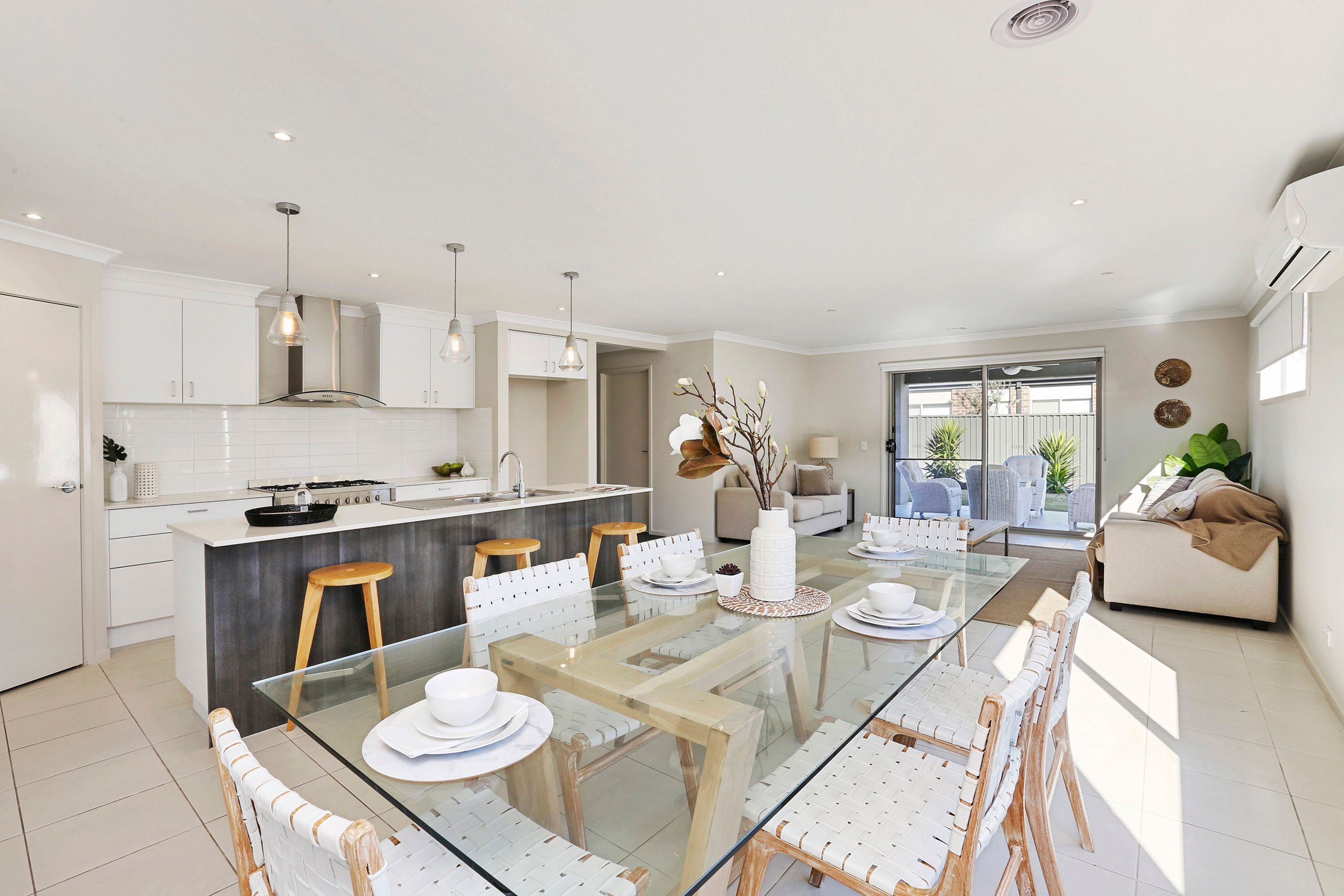 6 Whistling Duck Drive, Lara, VIC 3212