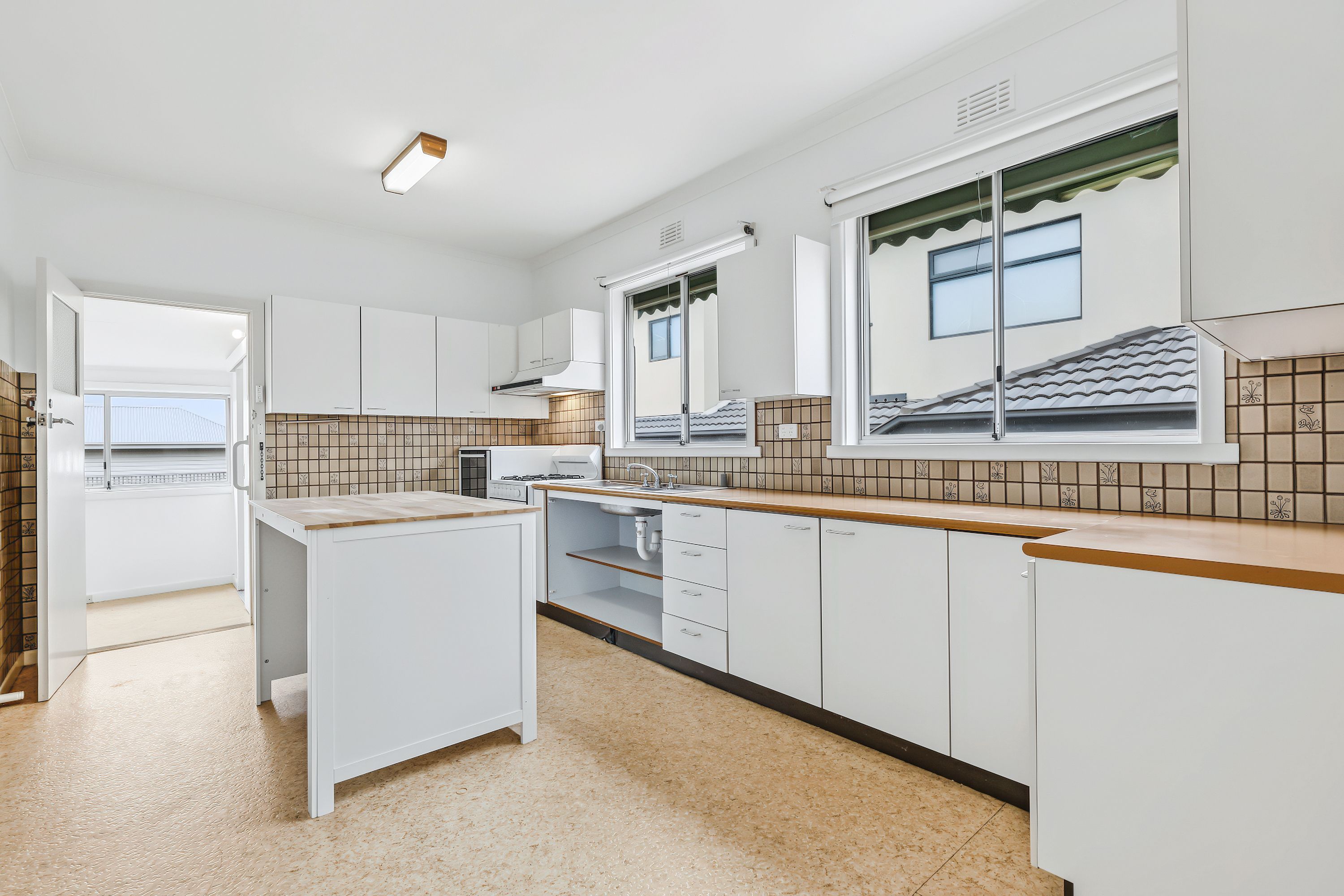 3 Dennis Street — photo 4 of 9