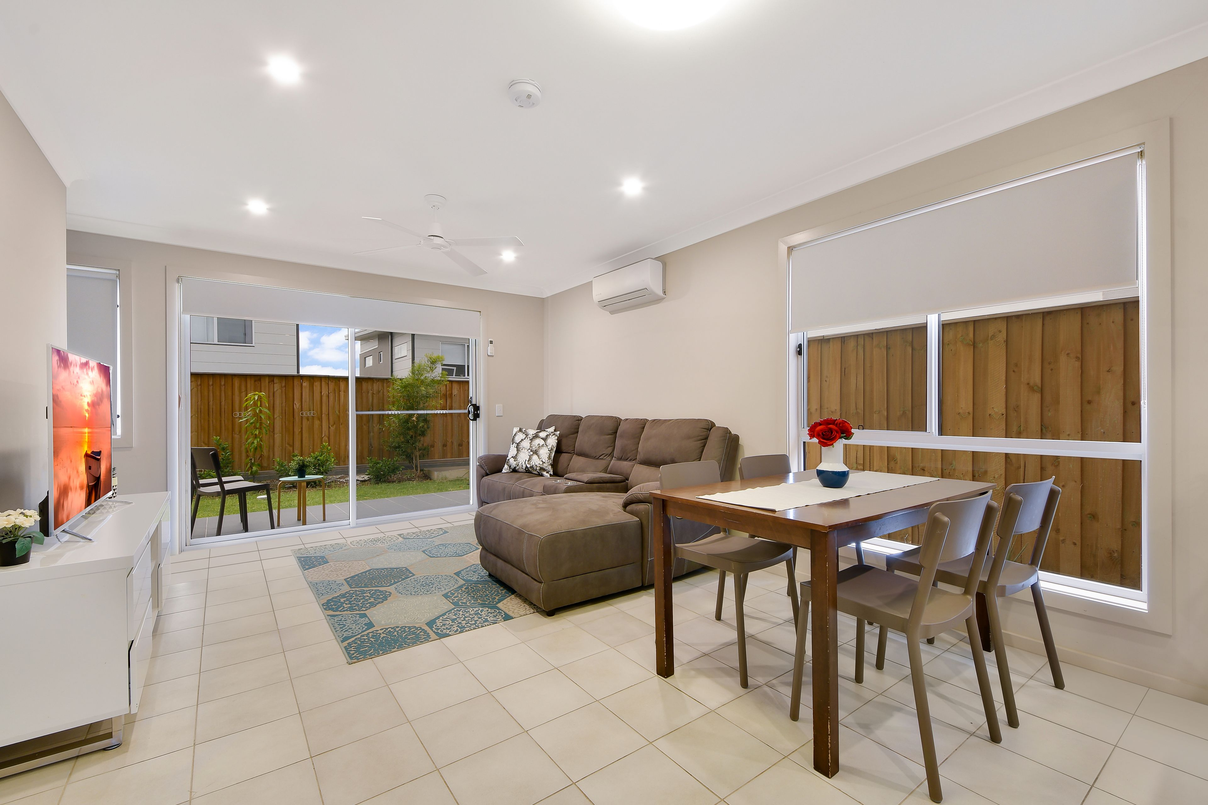 52A Atlantic Boulevarde, Glenfield NSW 2167