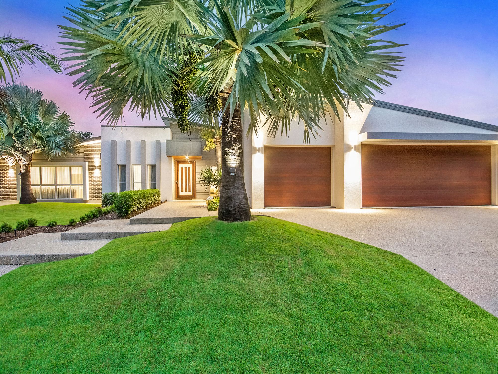 18 Willie Wagtail Crescent, Upper Coomera QLD 4209