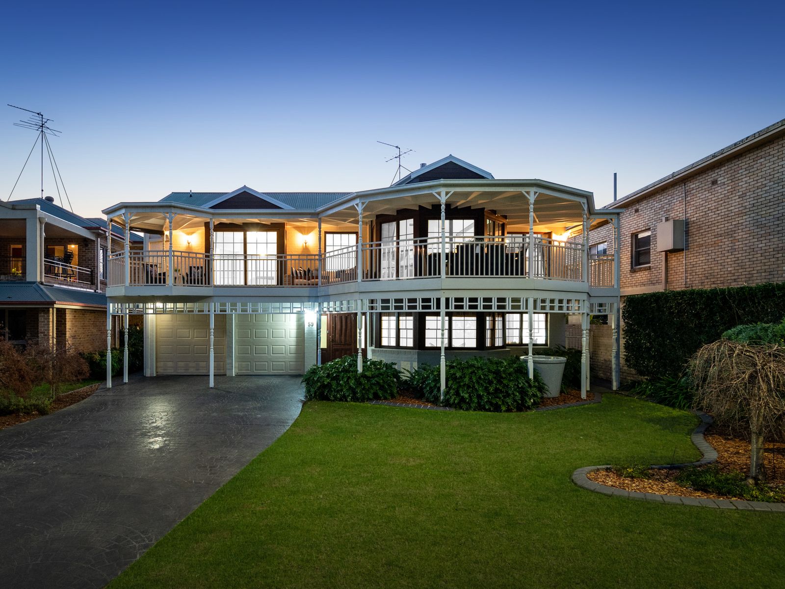 59 River Road