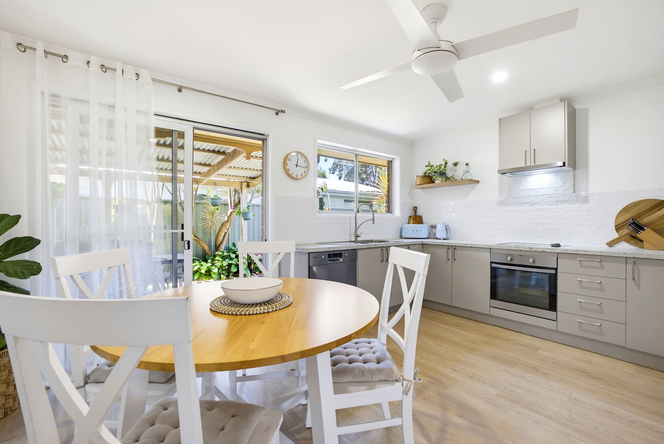 17 Naroon Crescent — photo 4 of 19