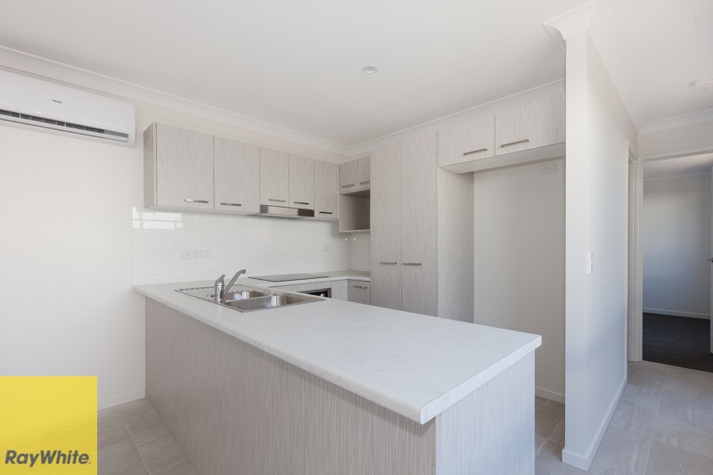 10B Bonnie Court, Flinders View, QLD 4305