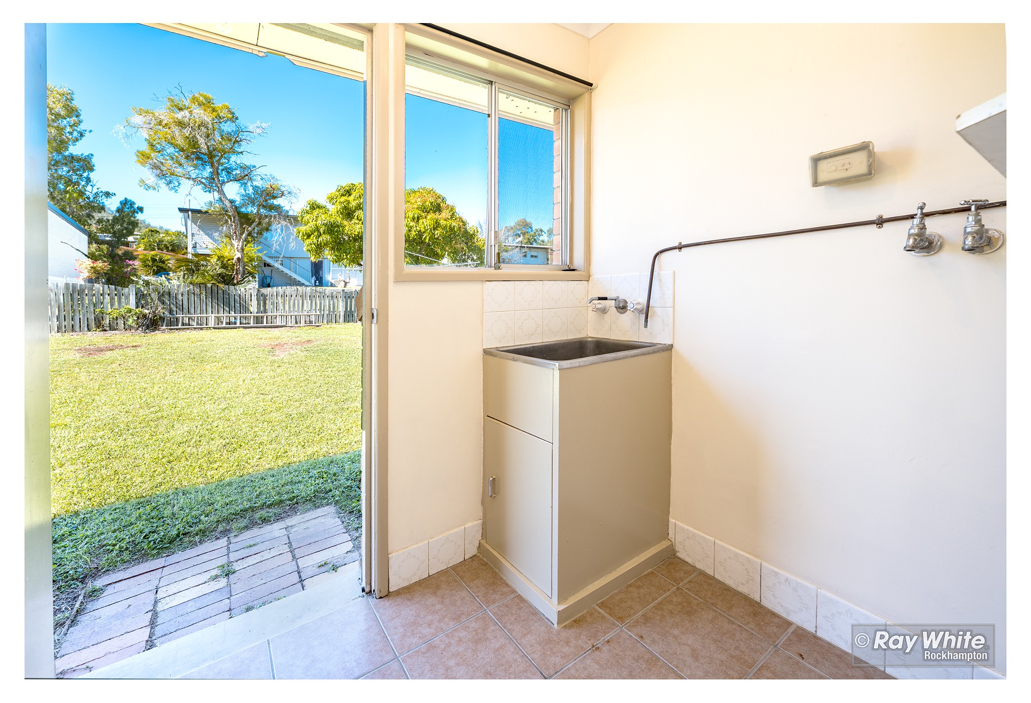 1/324 Thozet Road, Frenchville, QLD 4701