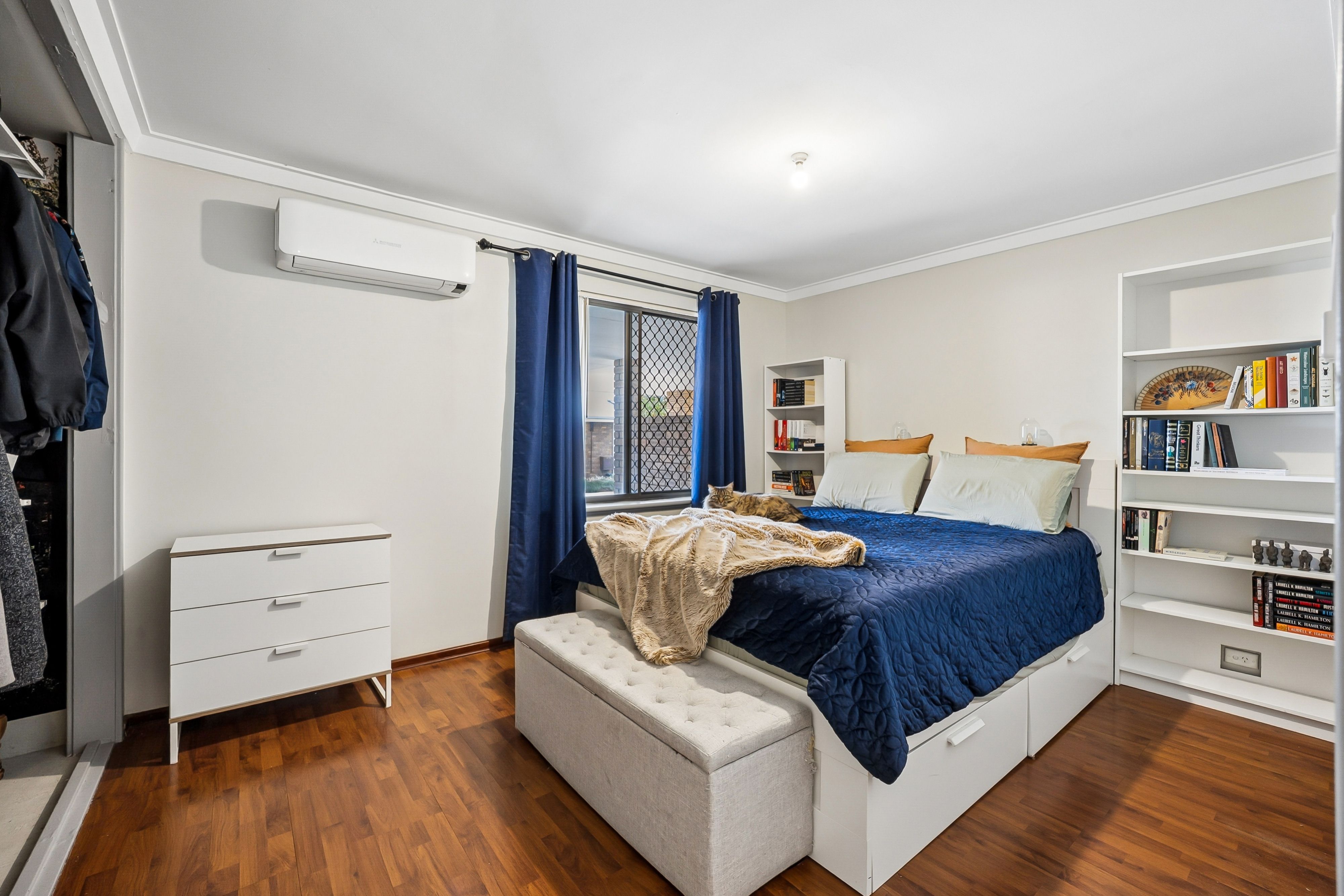 8/11 Kinsella Street — photo 8 of 17