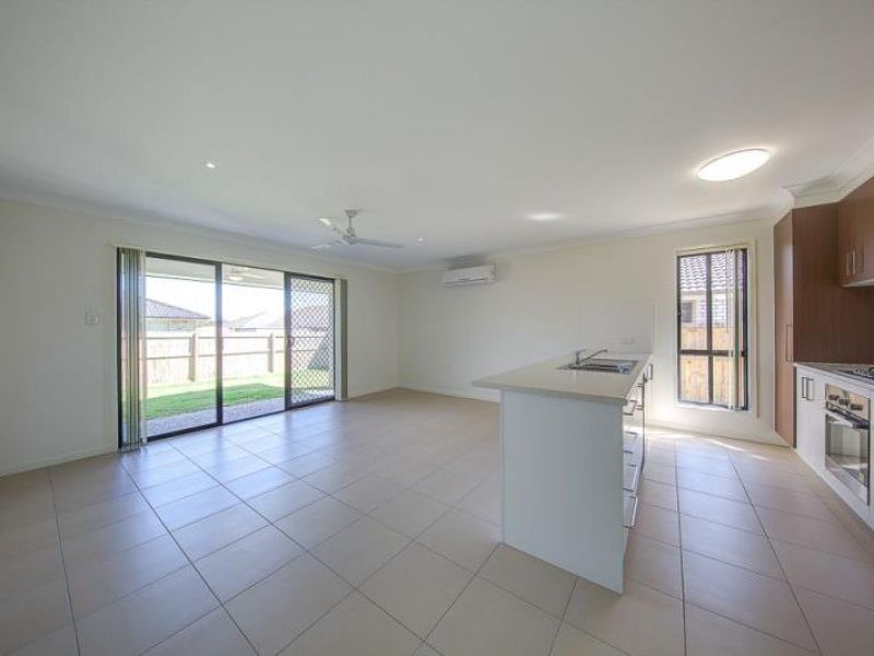 10A Tombay Crescent, Crestmead, QLD 4132