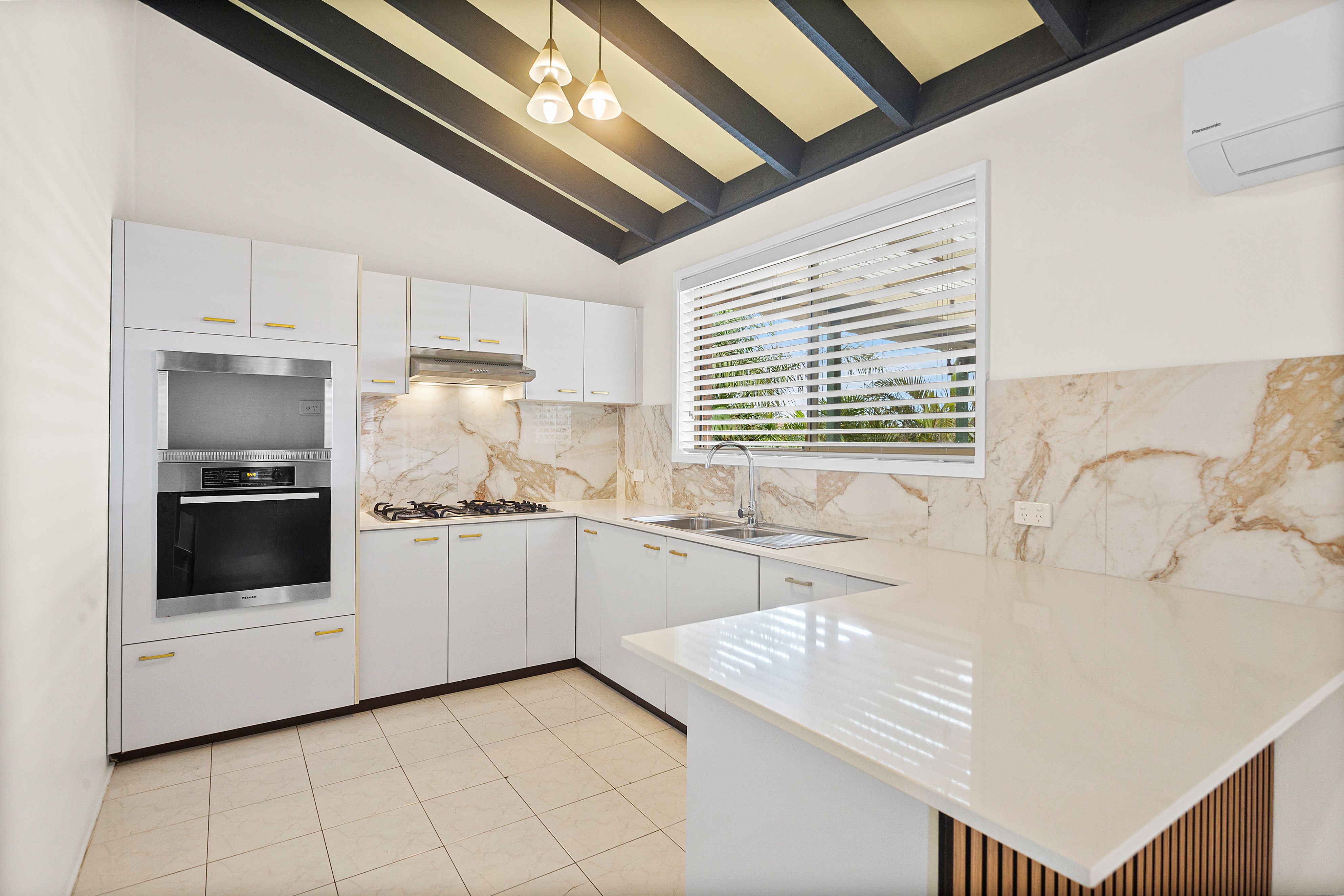 5 Cribb Street, Berkeley, NSW 2506