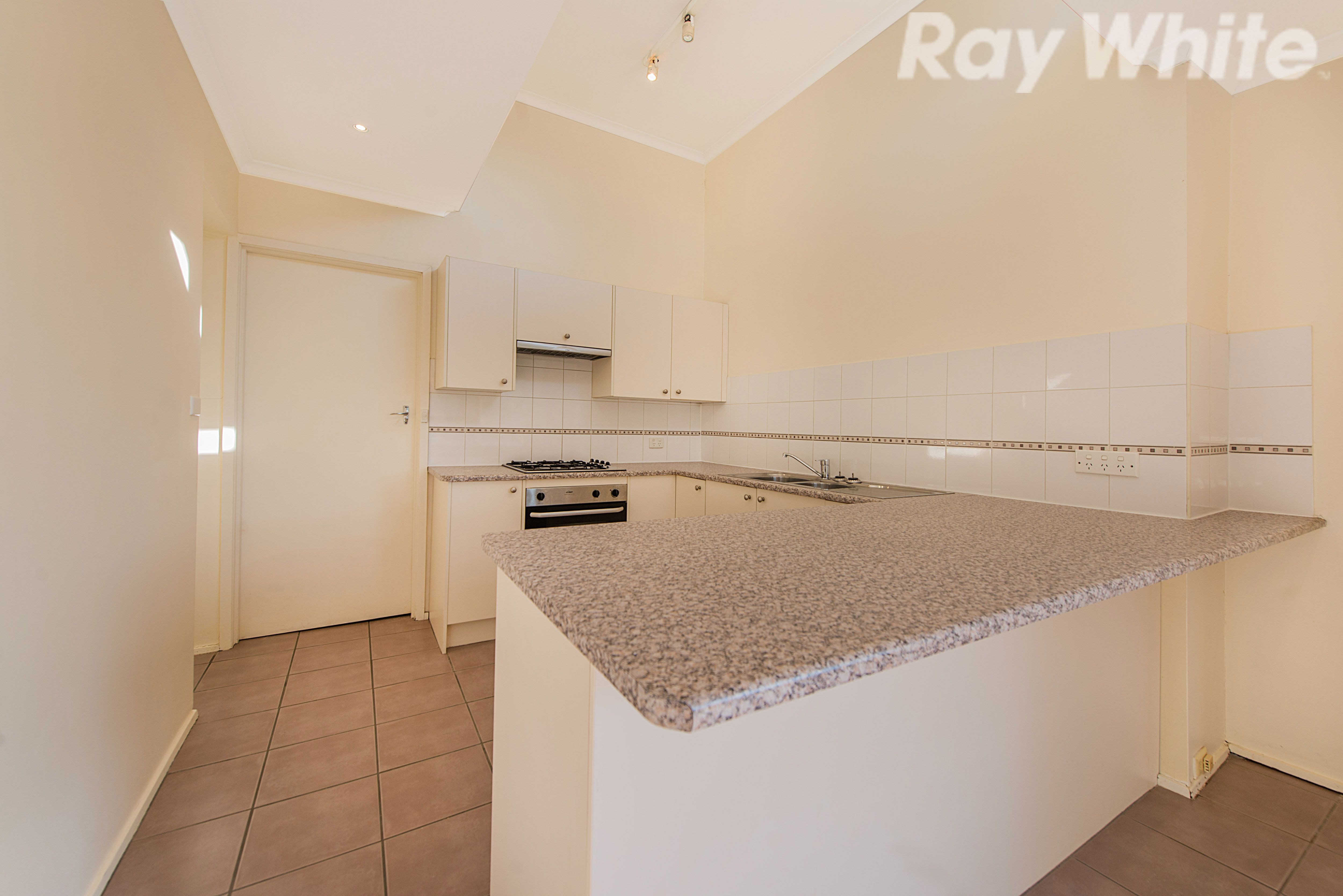 2/4 Central Avenue, Bayswater North, VIC 3153
