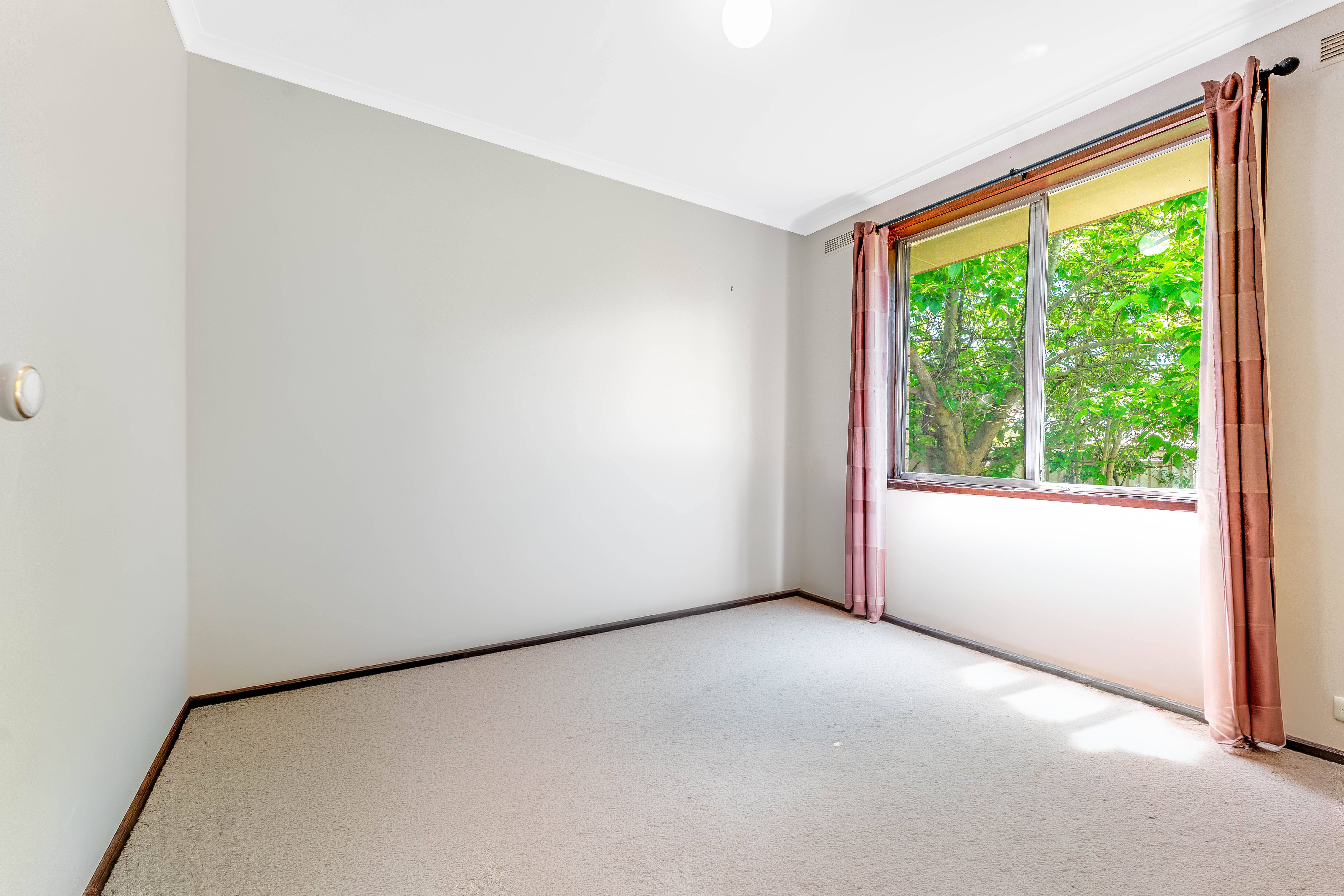 34 Morgan Crescent — photo 11 of 25