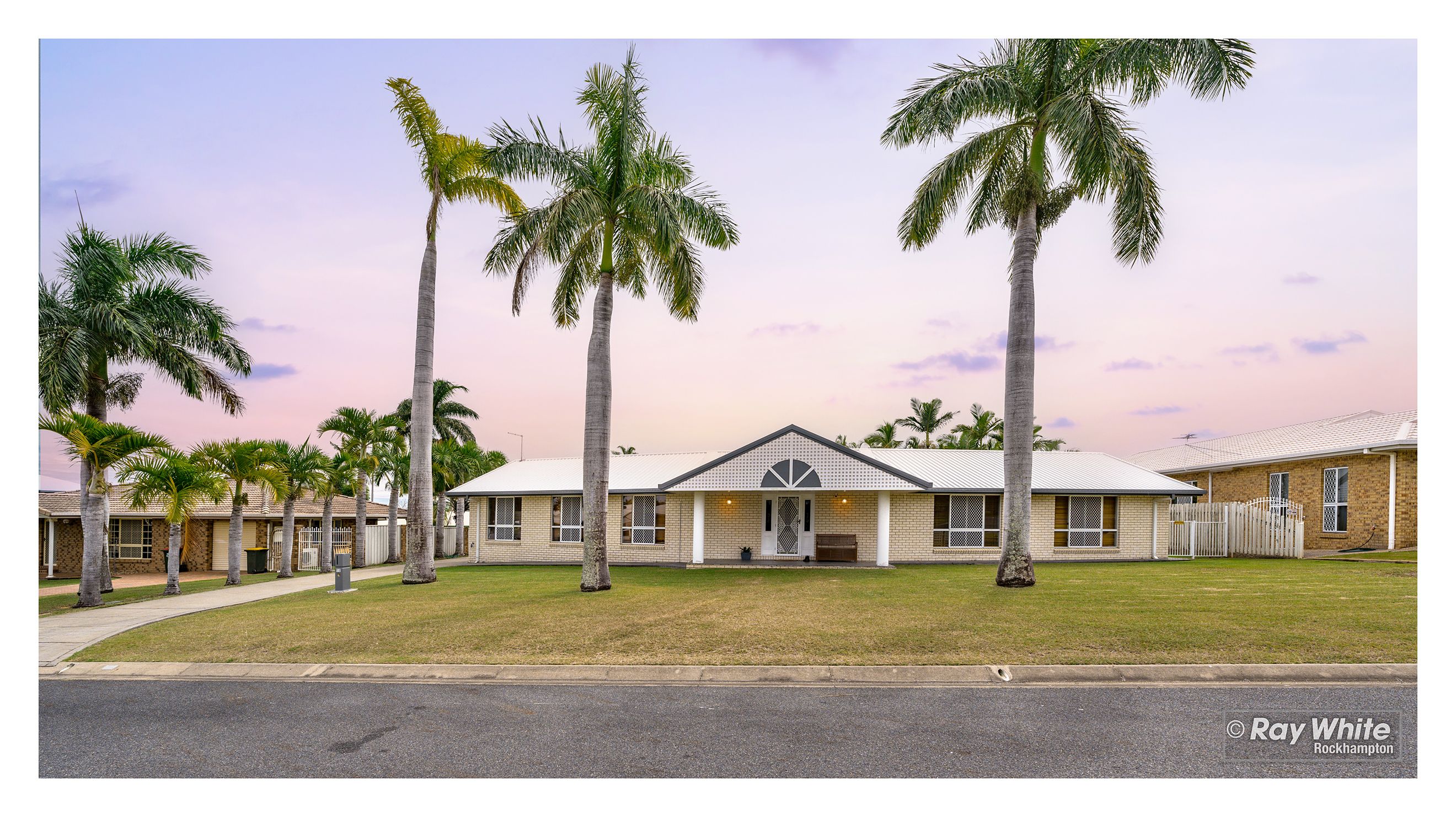 75 Kingfisher Parade, Norman Gardens QLD 4701