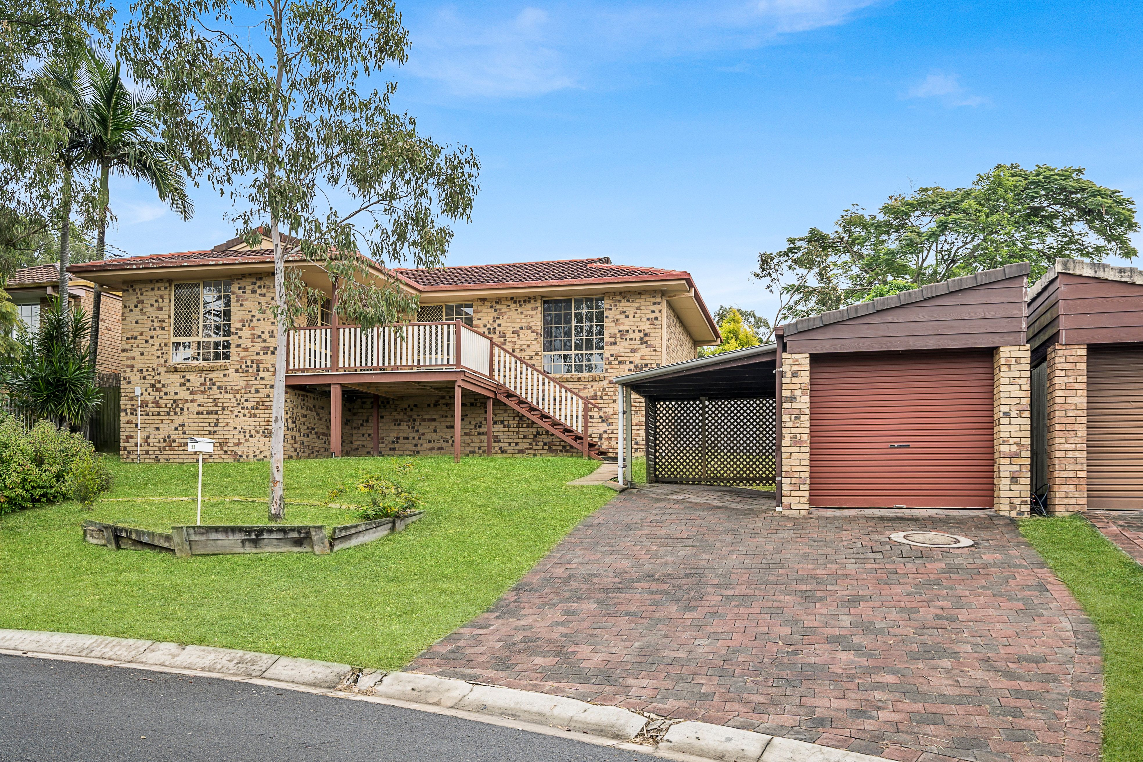 33 Tregana Circuit, Edens Landing, QLD 4207