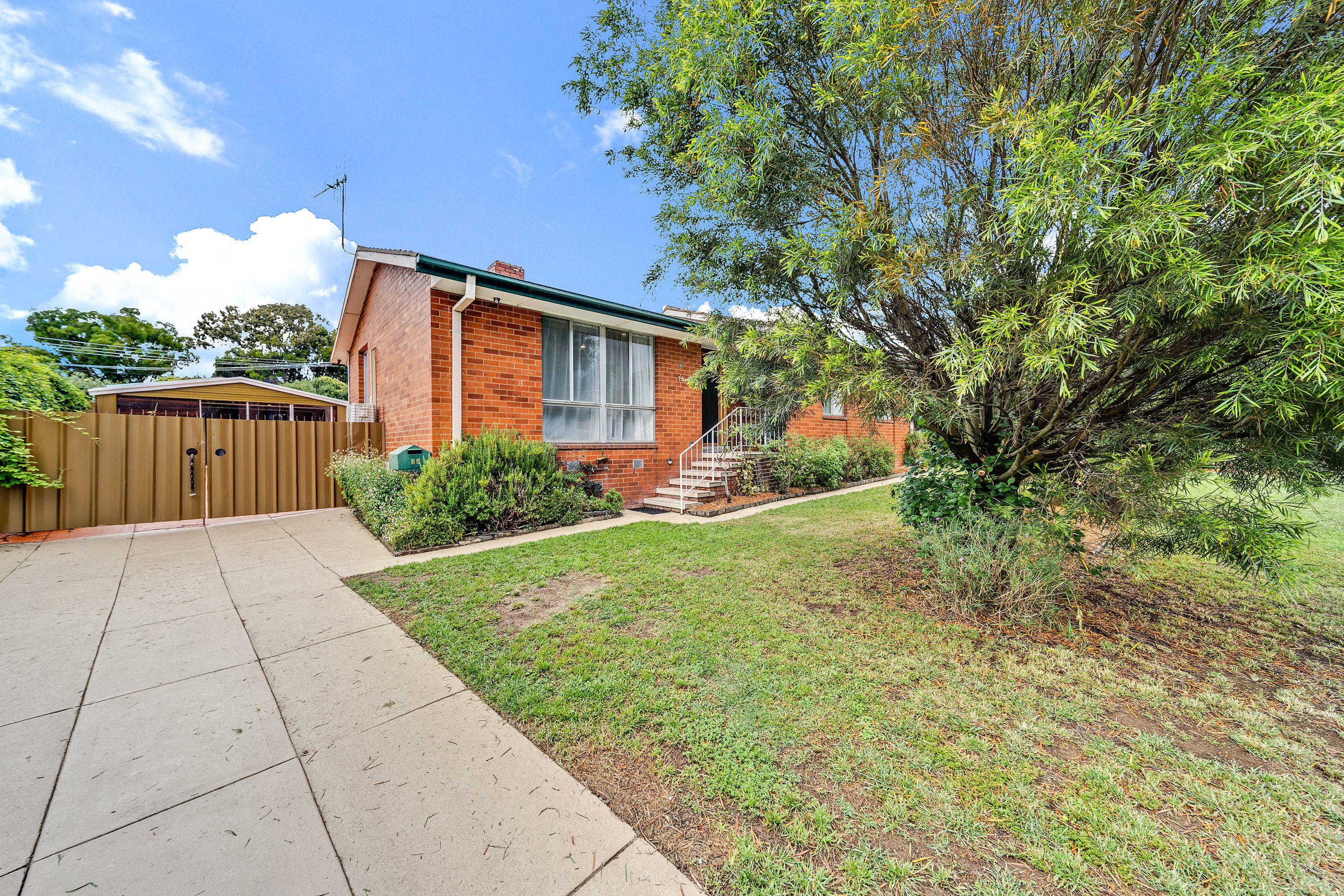 16 Newbery Crescent, Page ACT 2614